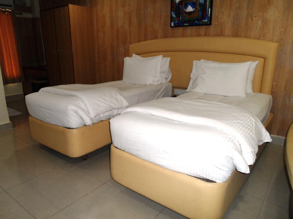 Hotel Kandy Plr 3*