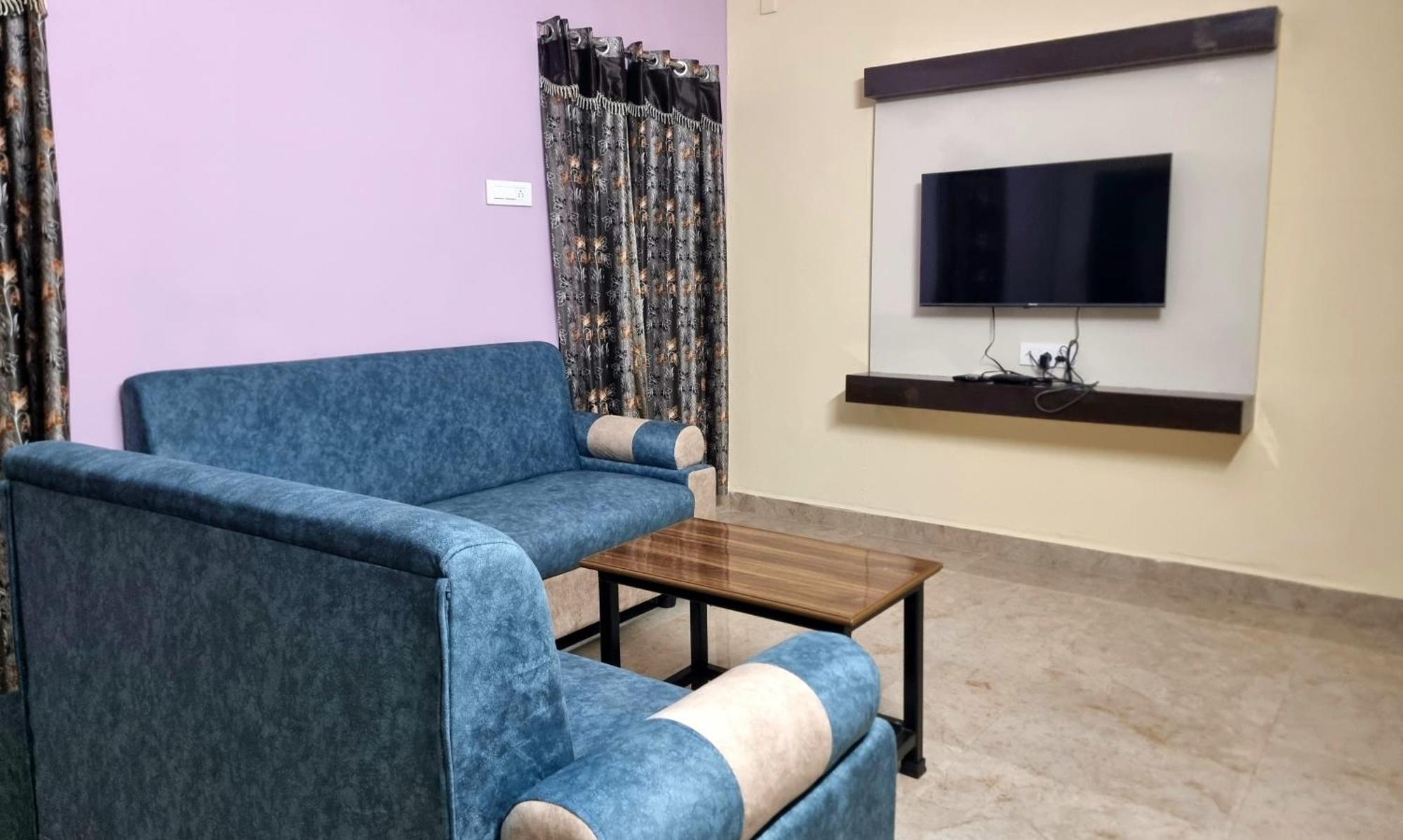 Apartment Sannidhi Service