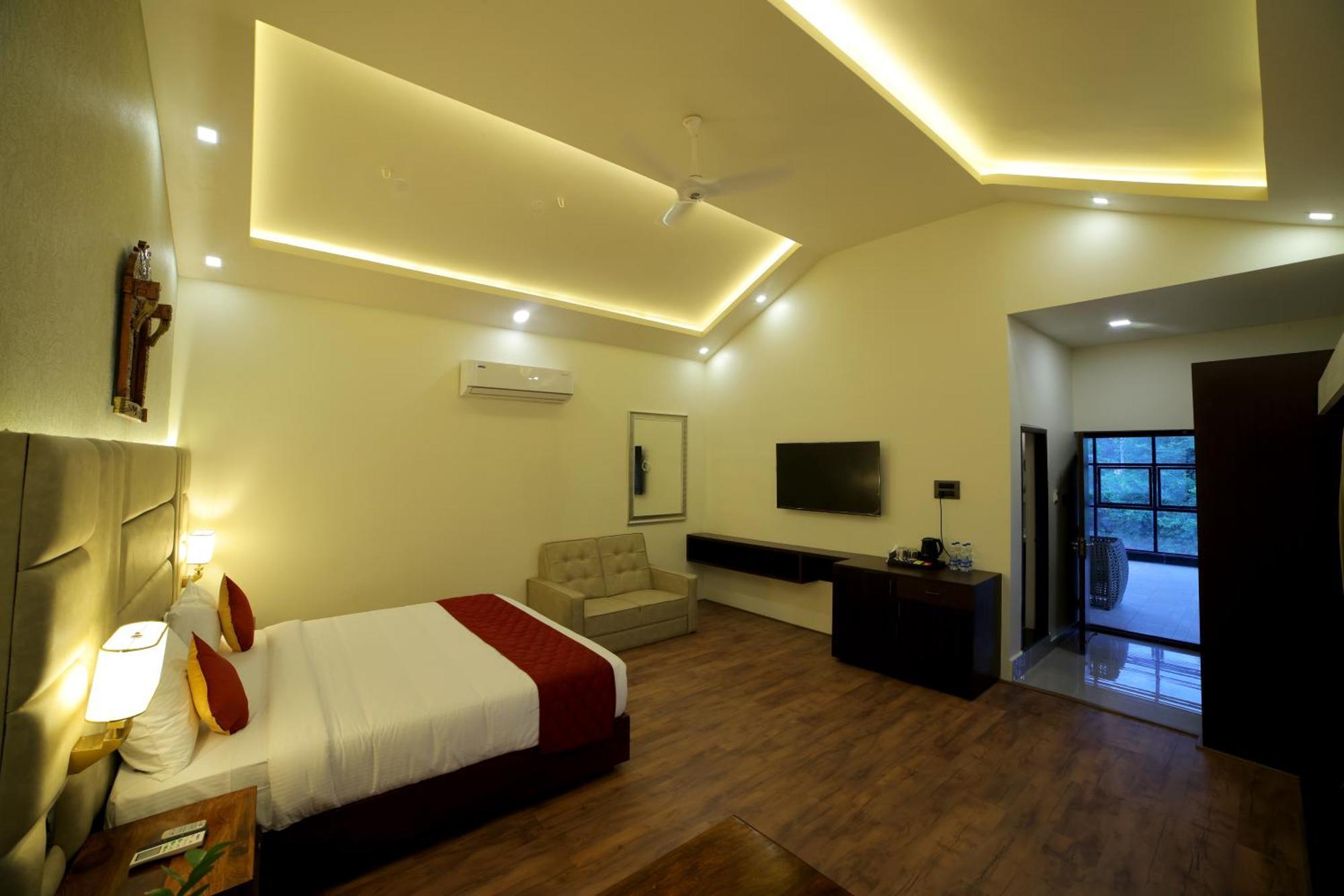 Valley And Tirupati, 27 Kms From Talakona Waterfall Resort Tirupati