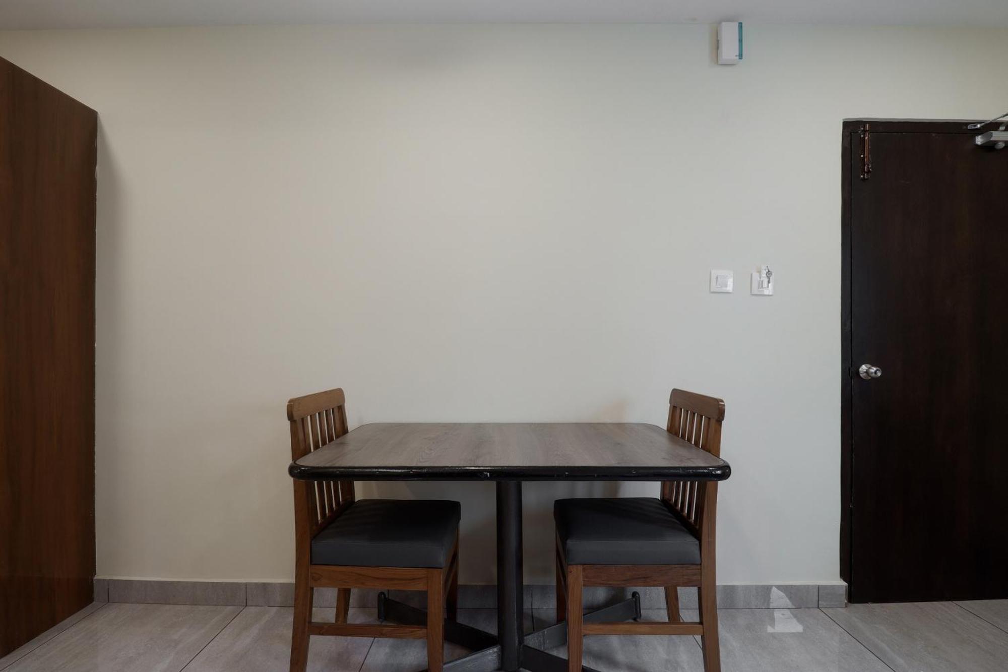 Super Townhouse Dj Grand 4*