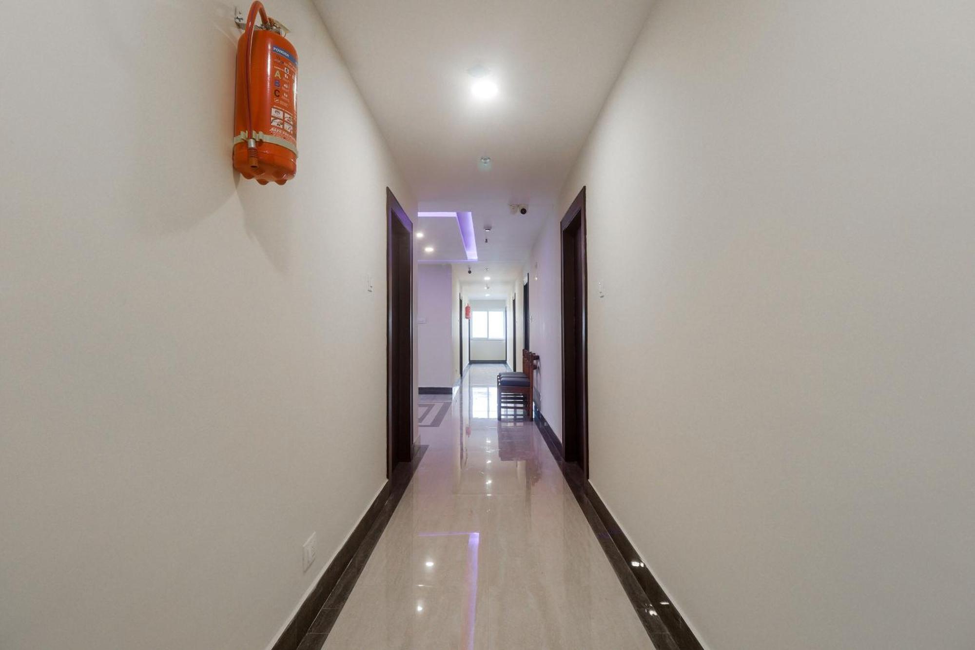 Super Townhouse Dj Grand Tirupati