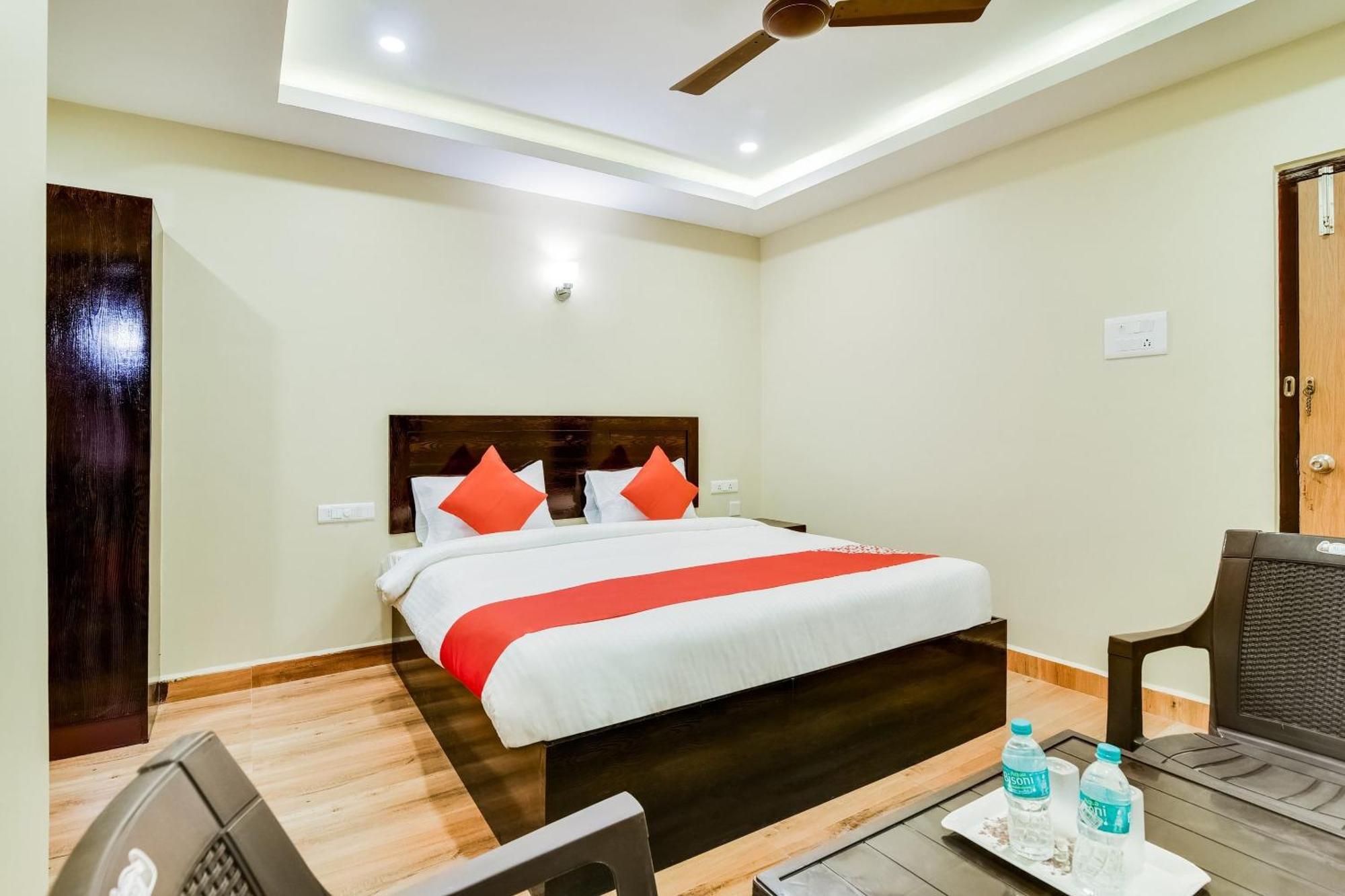 Hotel Oyo Flagship 28216 Raajas Grand Tirupati