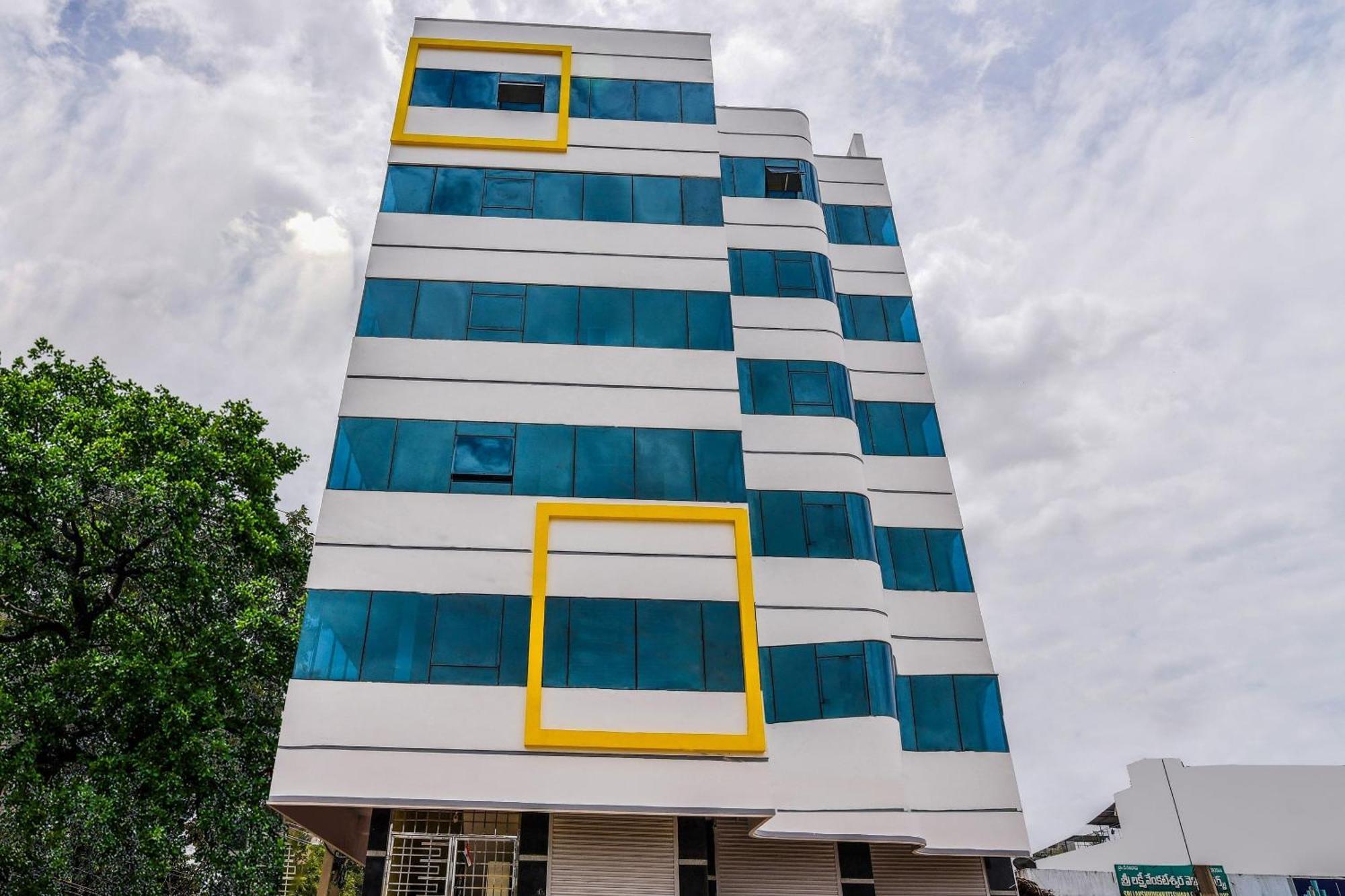 Hotel Oyo Flagship 28216 Raajas Grand Tirupati