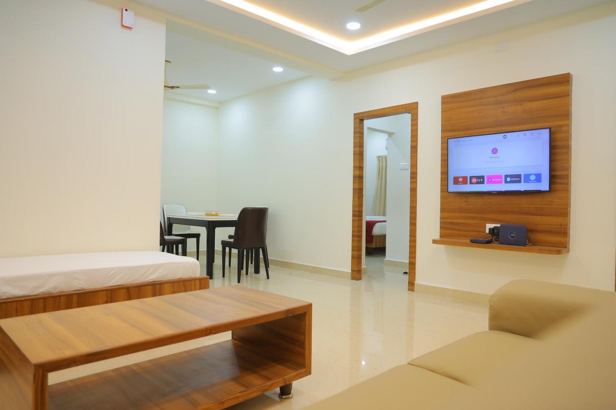 Padma Homes Stay- Luxury Service 1bhk & 2bhk & 3bhk Hotel 3*
