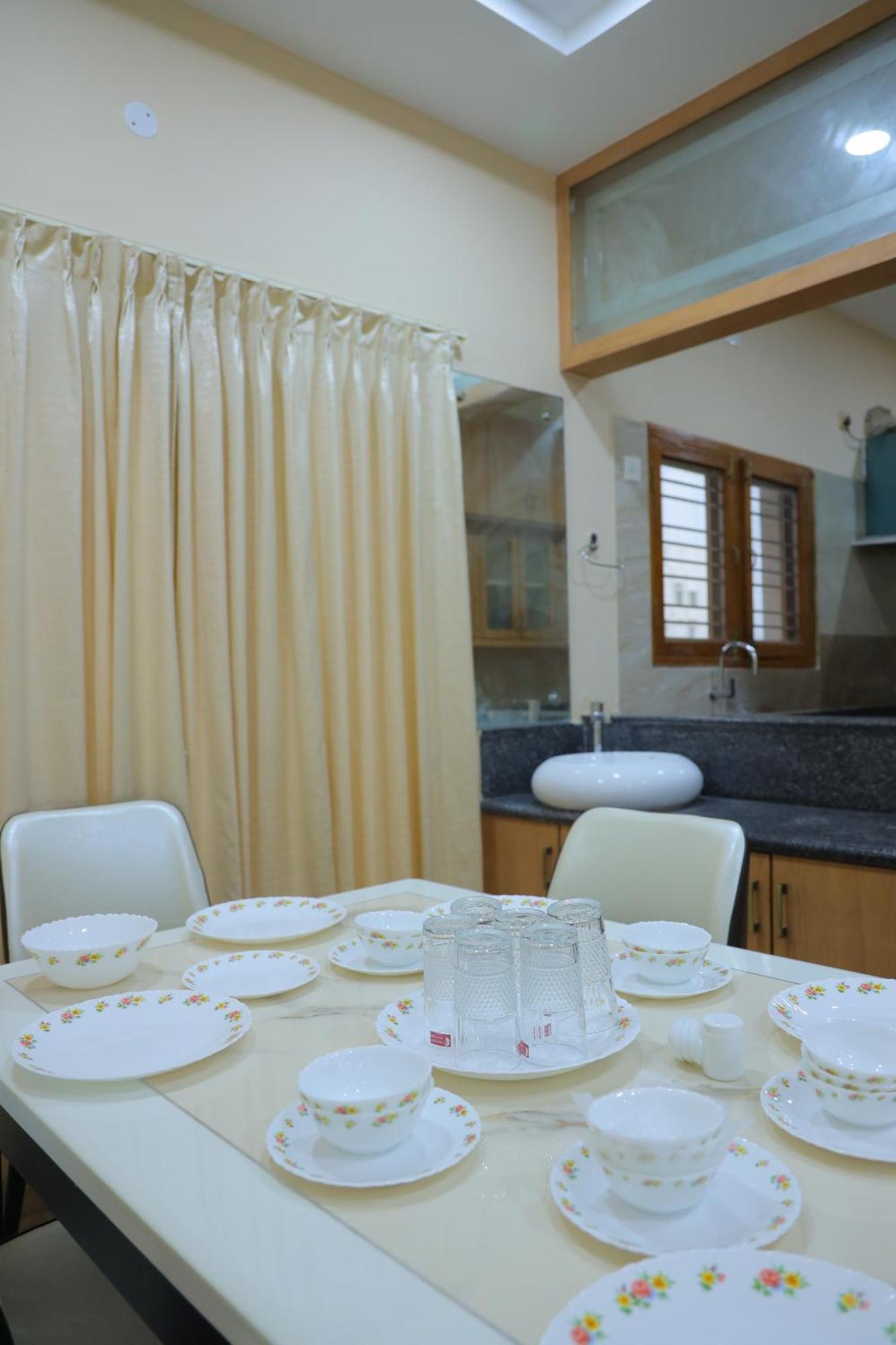 Padma Homes Stay- Luxury Service 1bhk & 2bhk & 3bhk