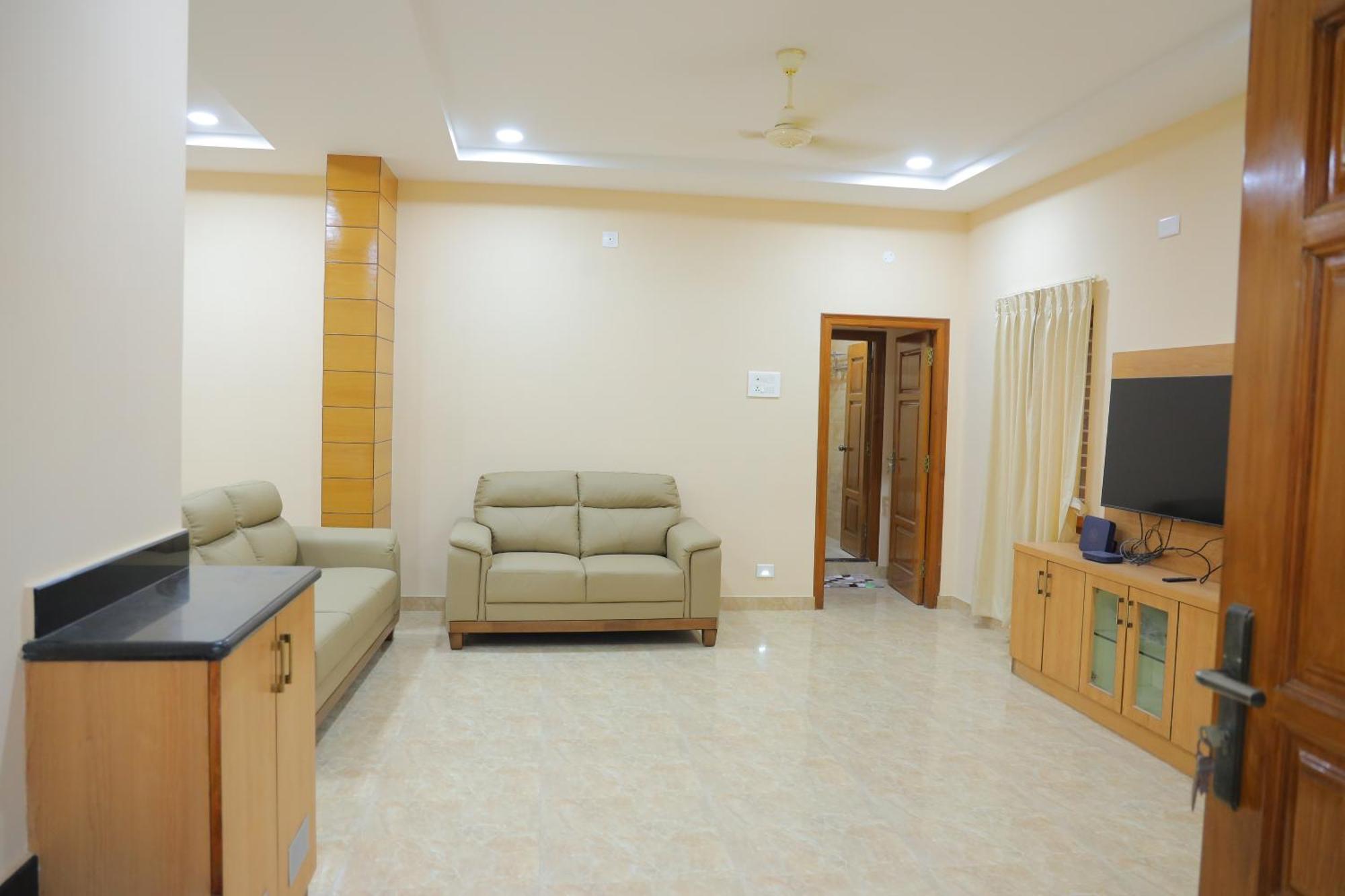 Hotel Padma Homes Stay- Luxury Service 1bhk & 2bhk & 3bhk