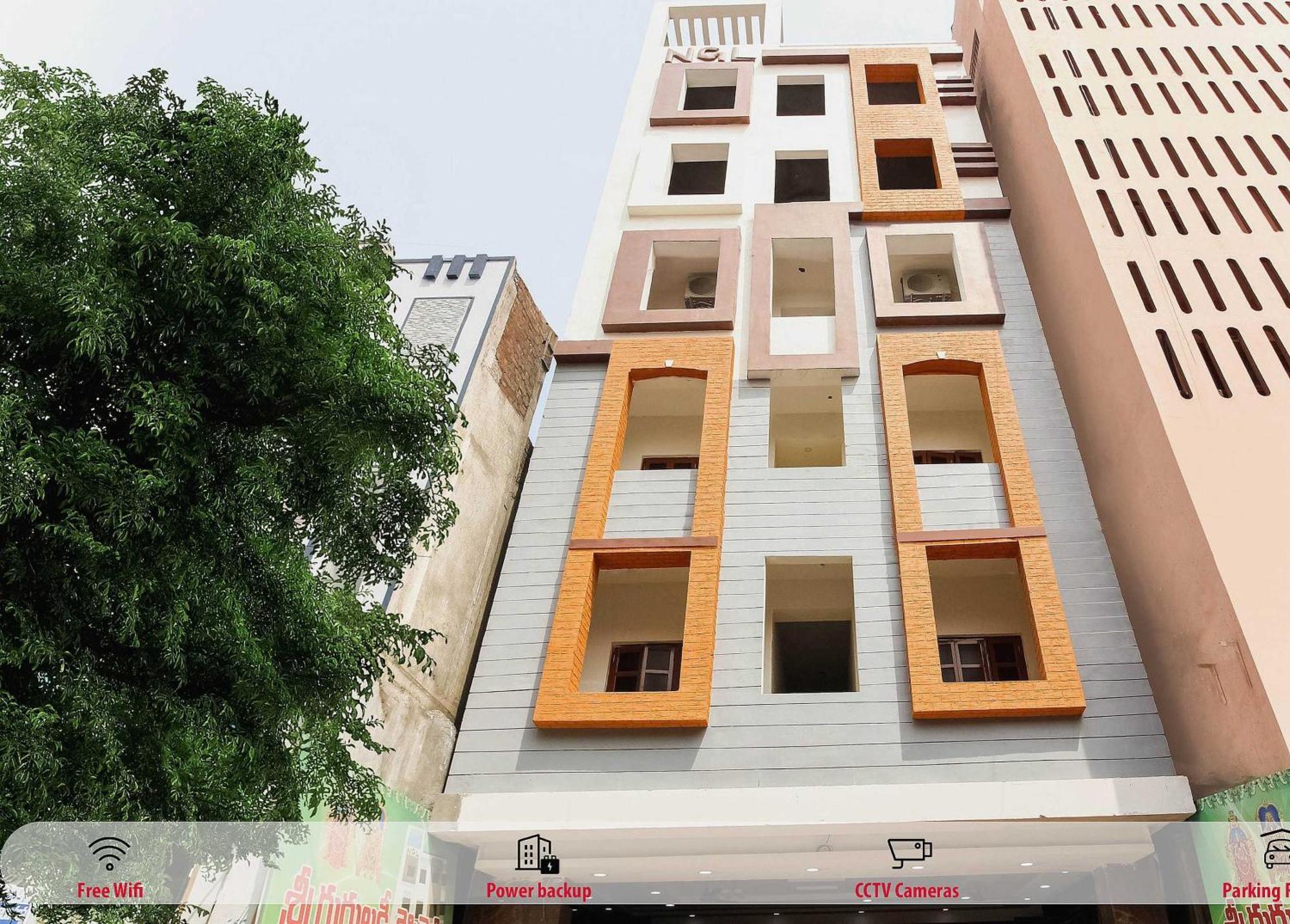 Hotel Collection O Sree Guru Lakshmi Residency