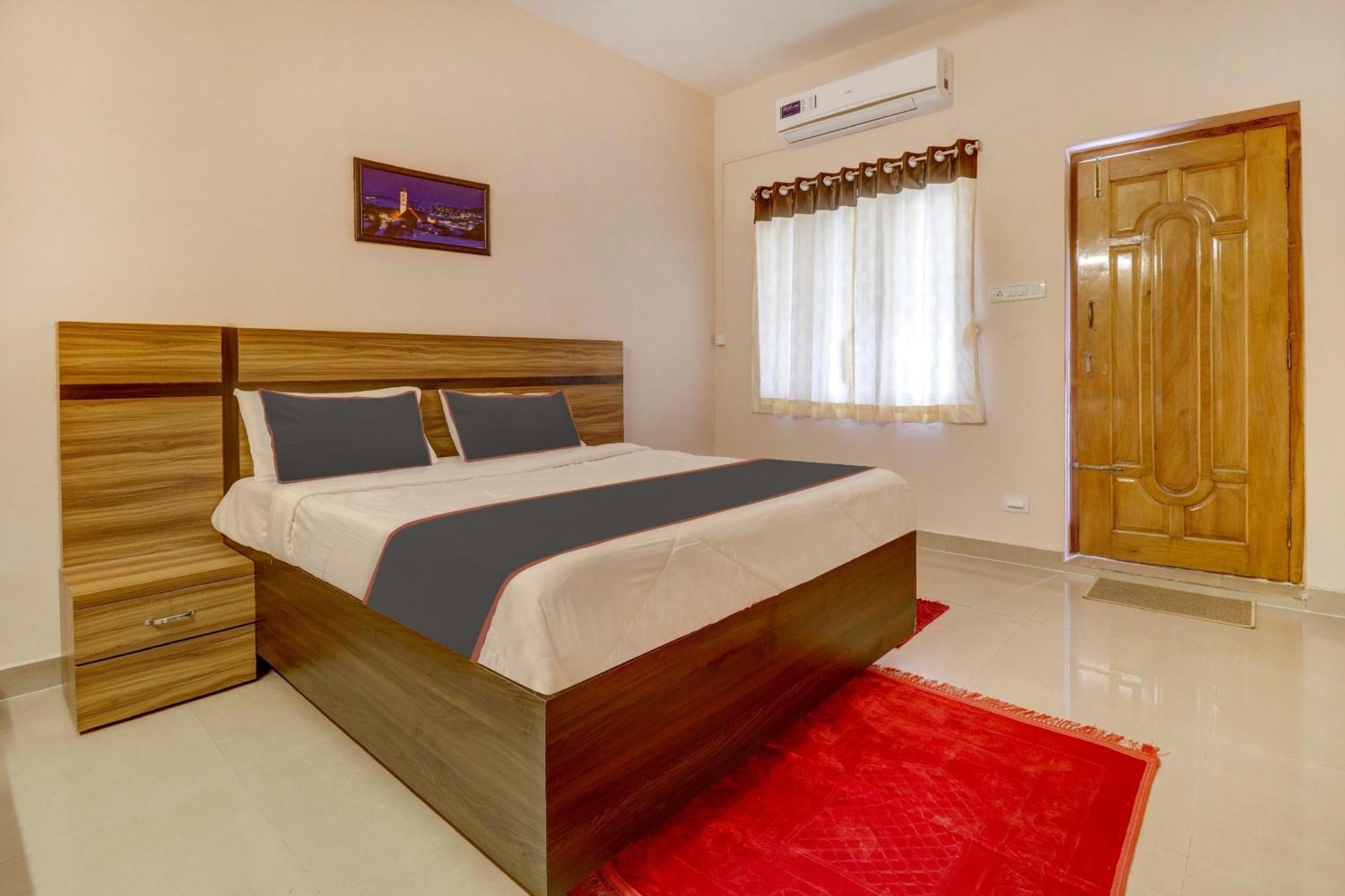 V M Hotel Tirupati