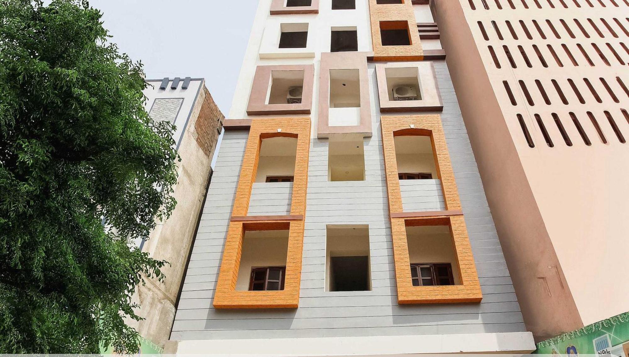 Hotel Collection O Sree Guru Lakshmi Residency