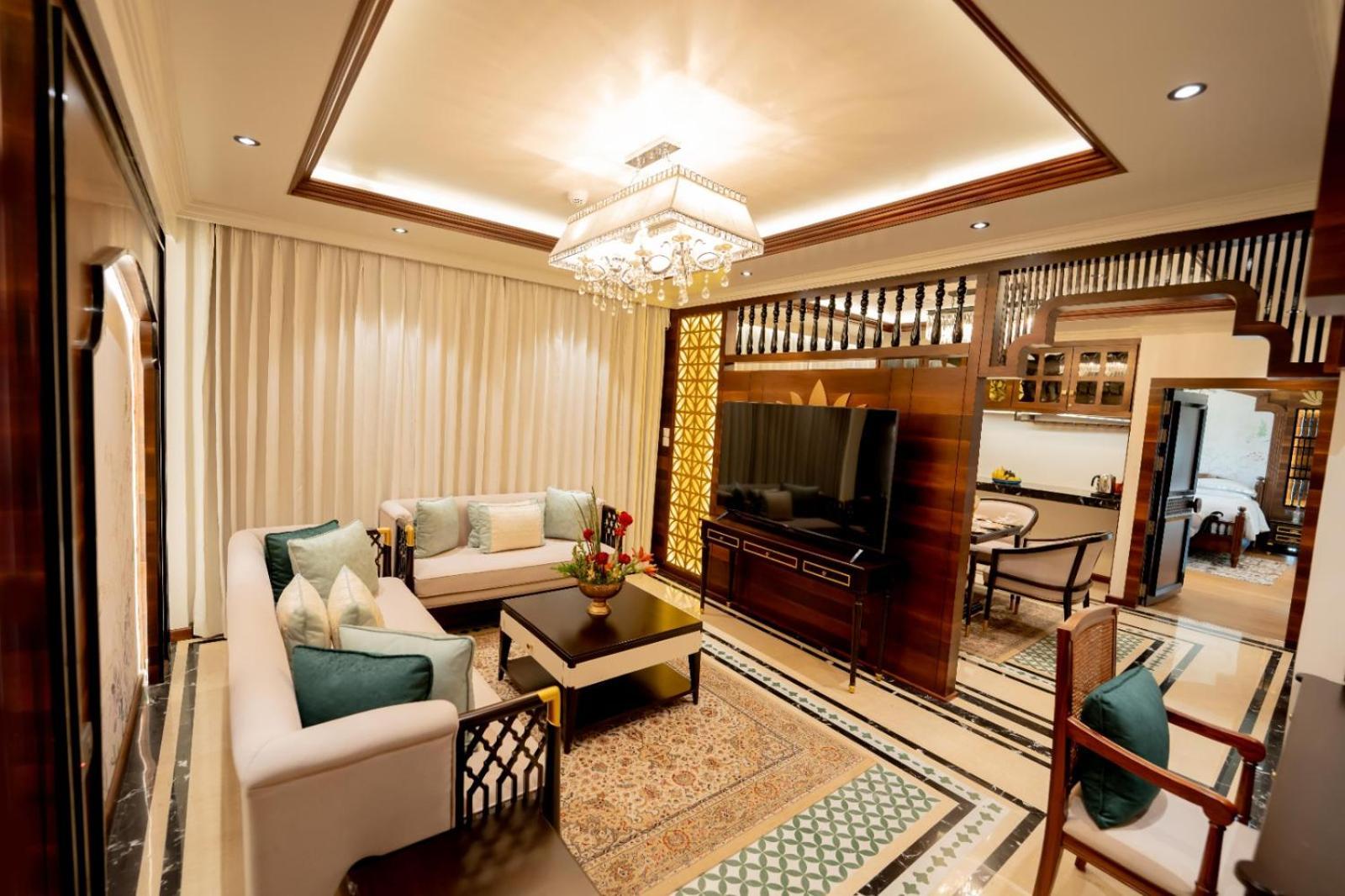 Hotel Taj