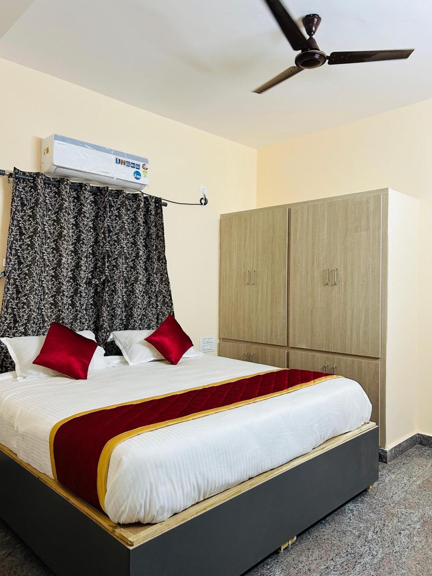 Y Apartment