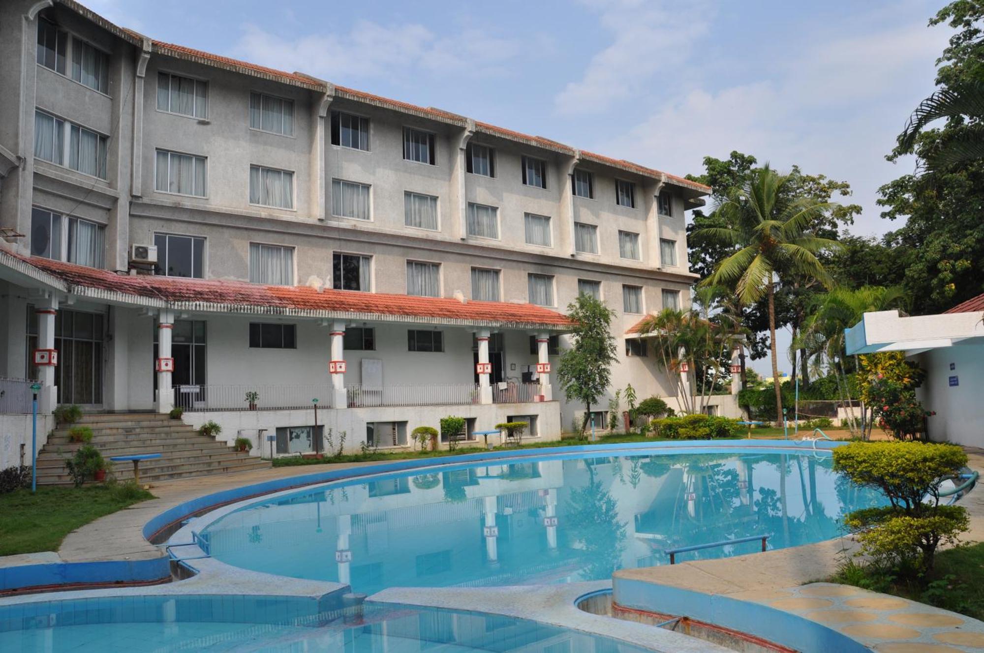 Hotel Ramee Guestline Tirupati