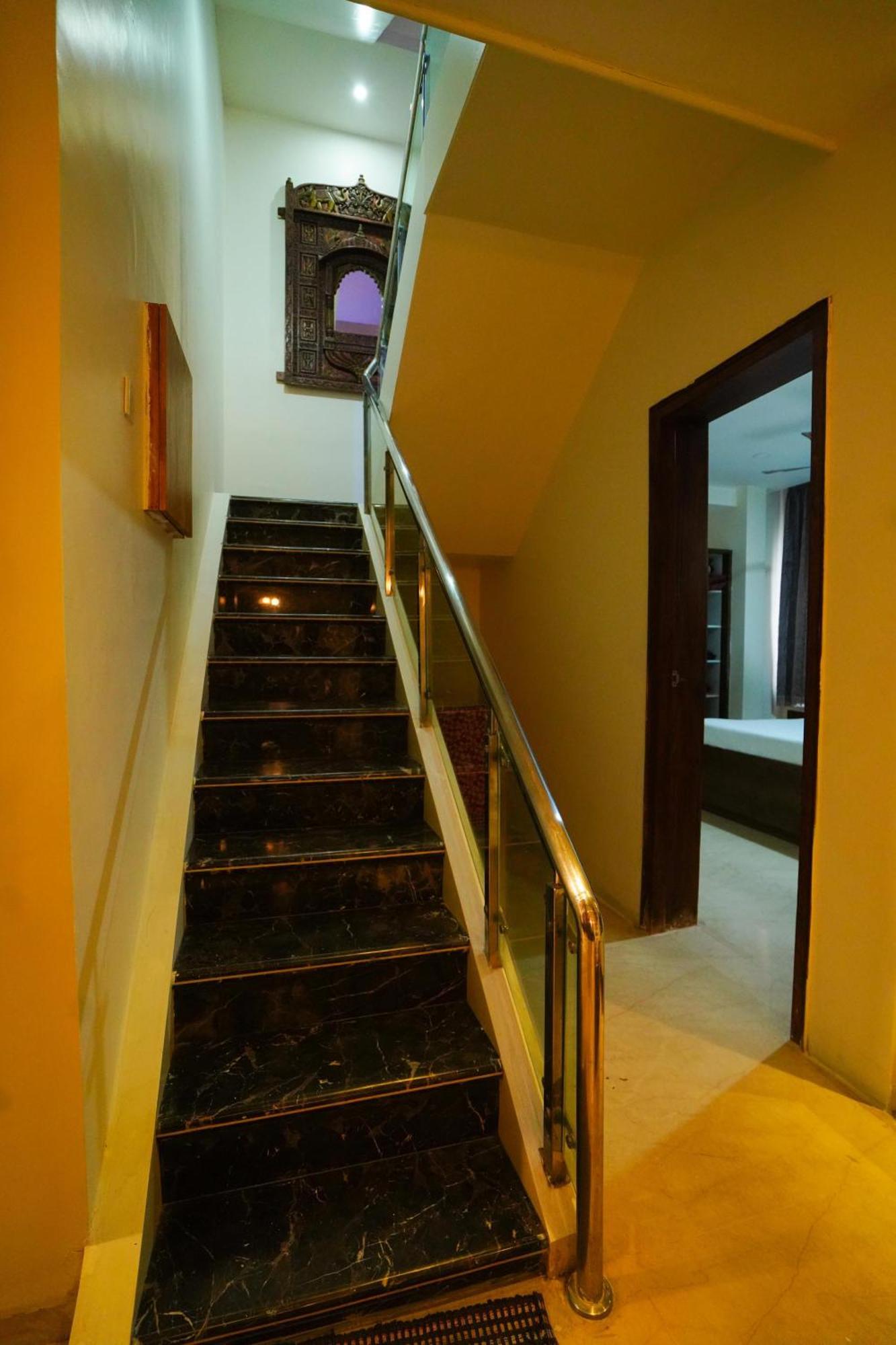 Golden - Duplex With Private Theater - A Golden Group Of Premium - Tirupati