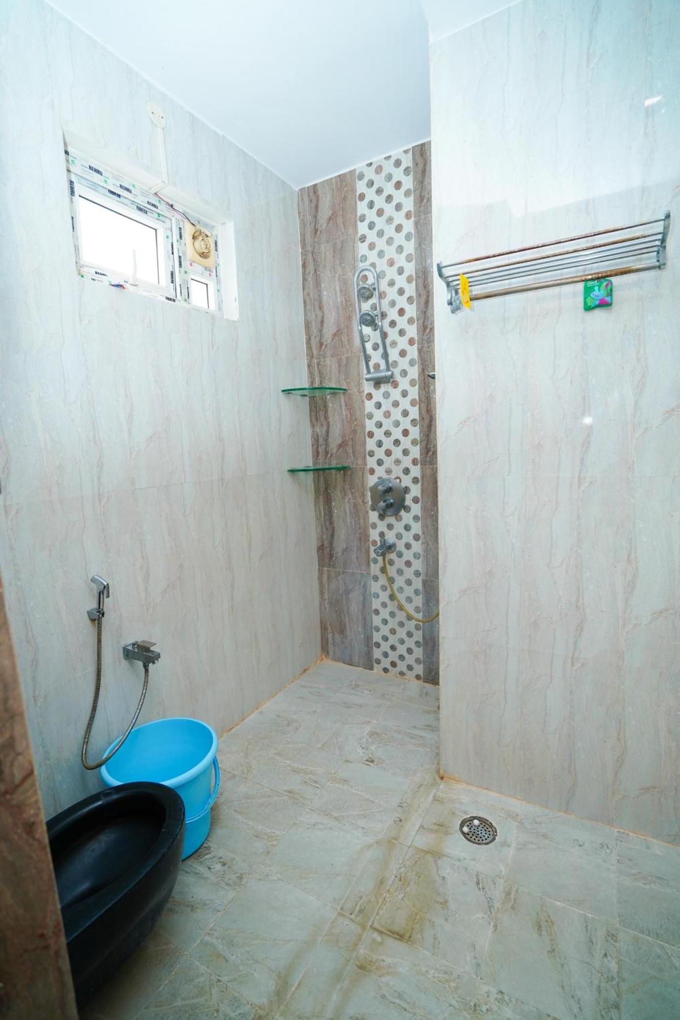Golden - Duplex With Private Theater - A Golden Group Of Premium - * Tirupati