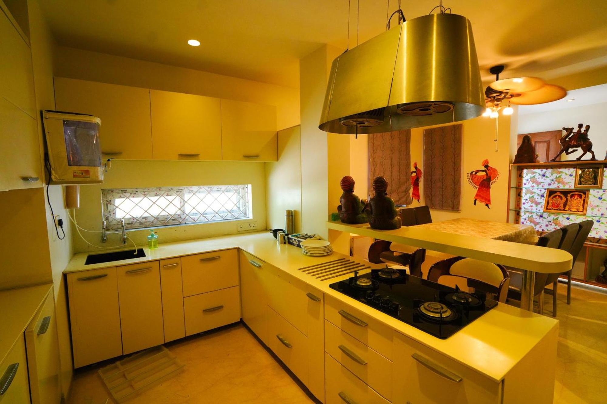 Golden - Duplex With Private Theater - A Golden Group Of Premium - Guest house