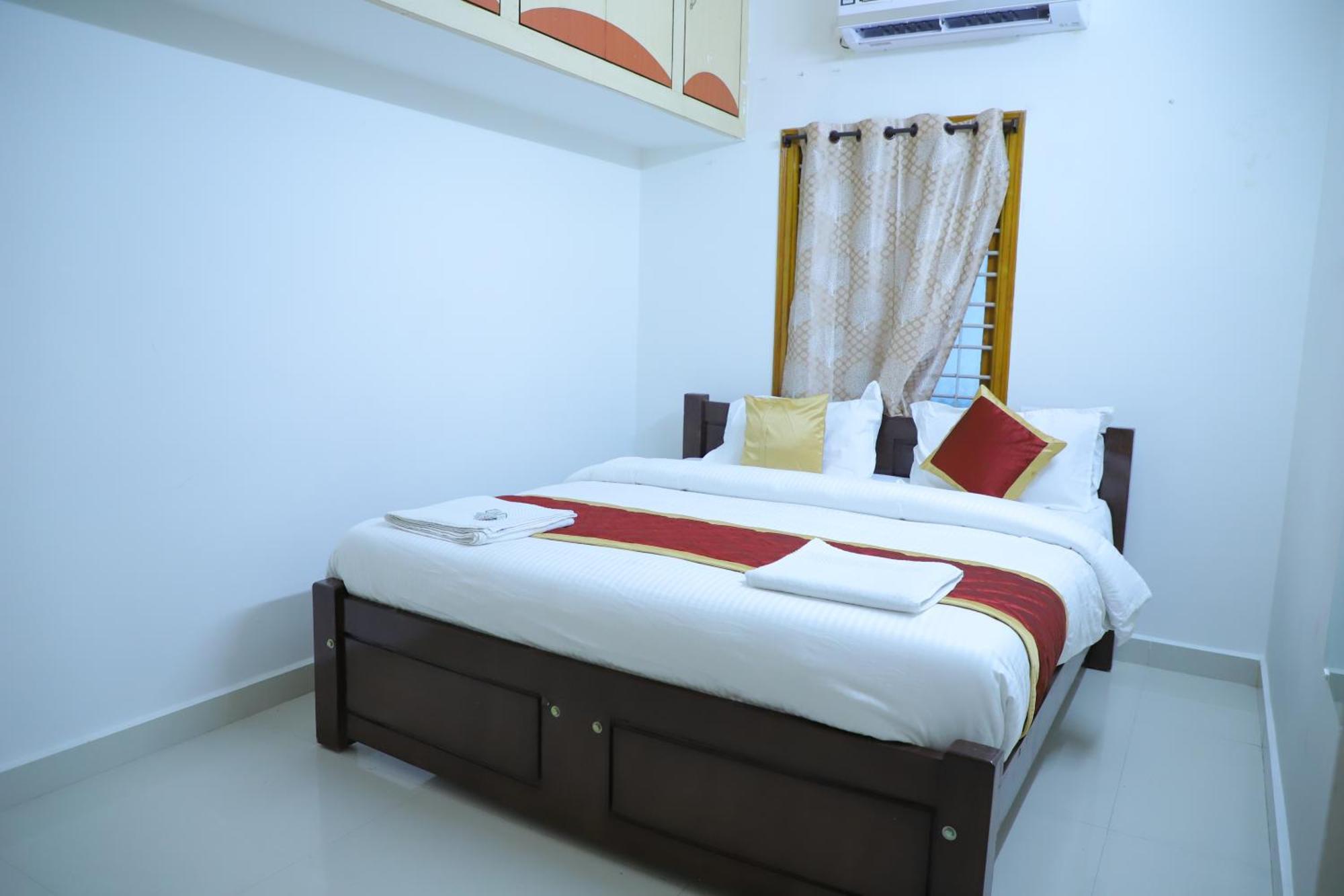 Nanda Mohan Homestay- Luxuries Ac Close To Alipiri Foothills-kapila Teertham And Iskcon Temple Homestay