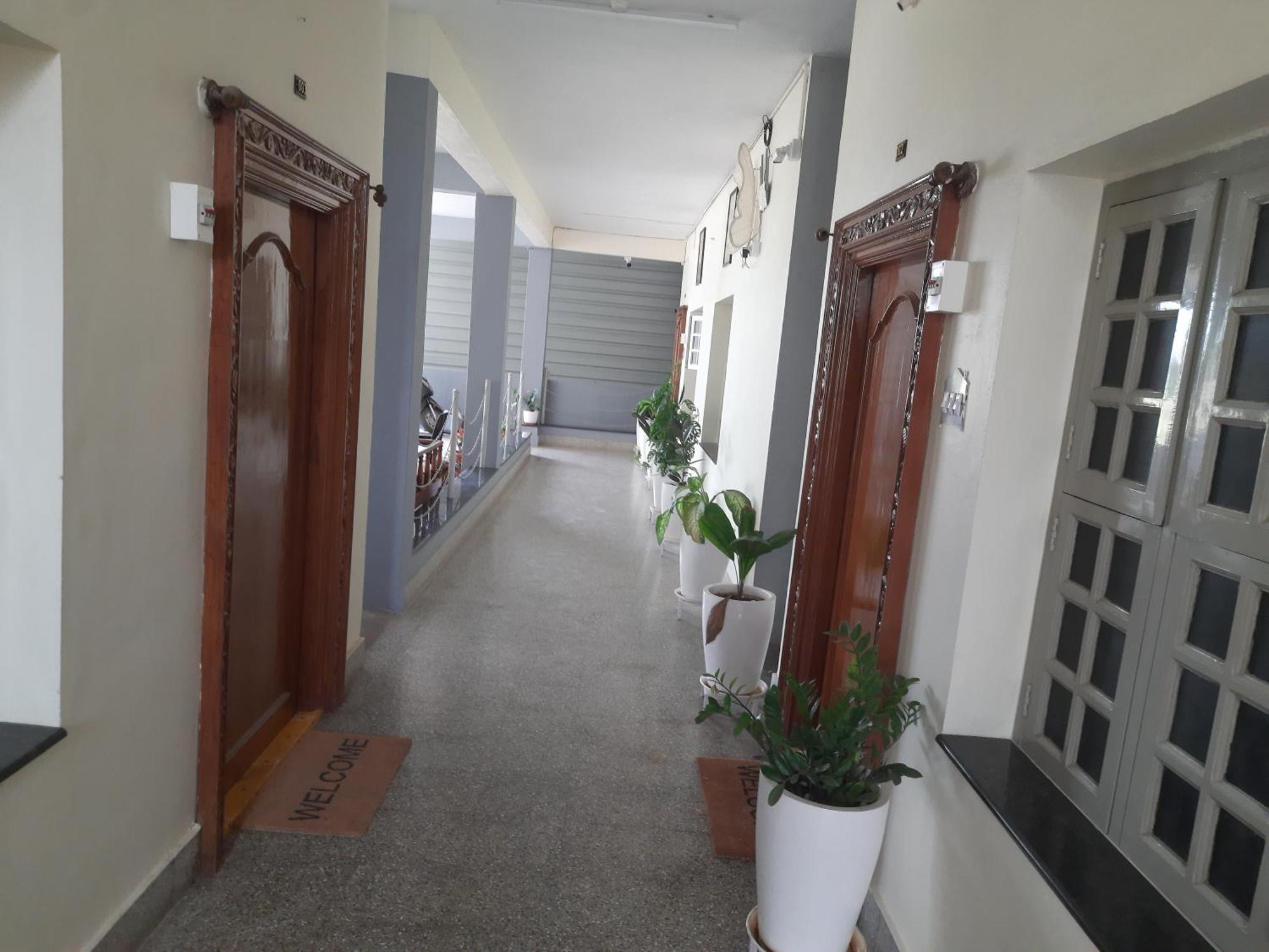 Abs Stay, 2bed Ac Flats,tirupati Tirupati