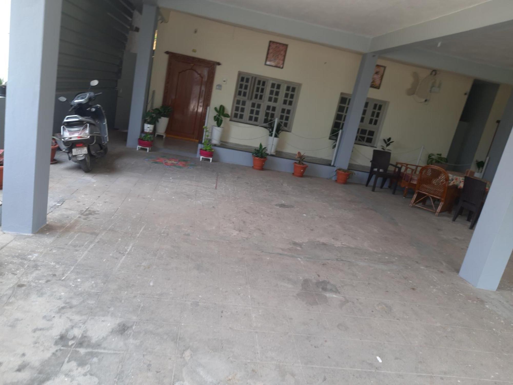 Abs Stay, 2bed Ac Flats,tirupati * Tirupati