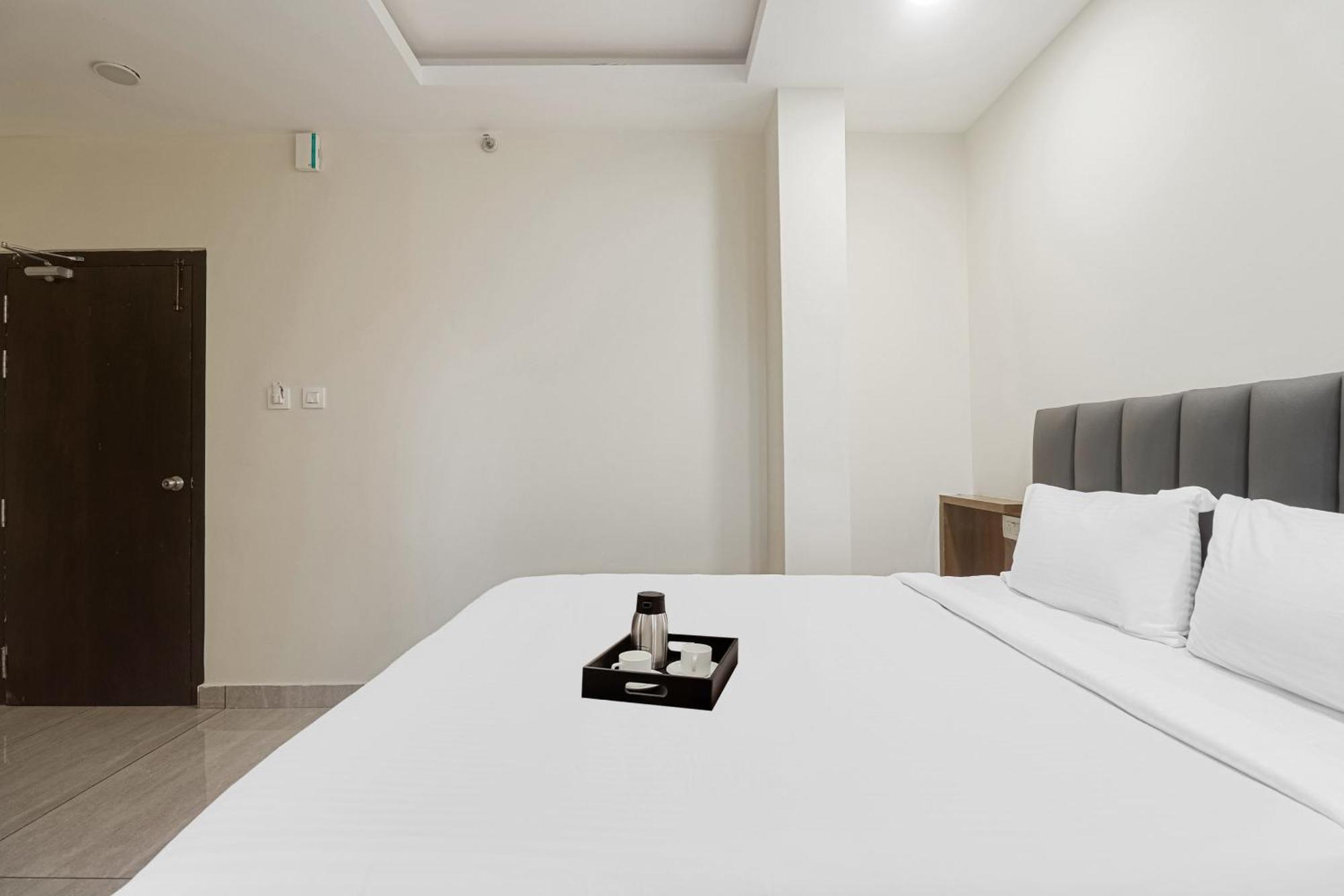Super Townhouse Dj Grand Hotel 4*
