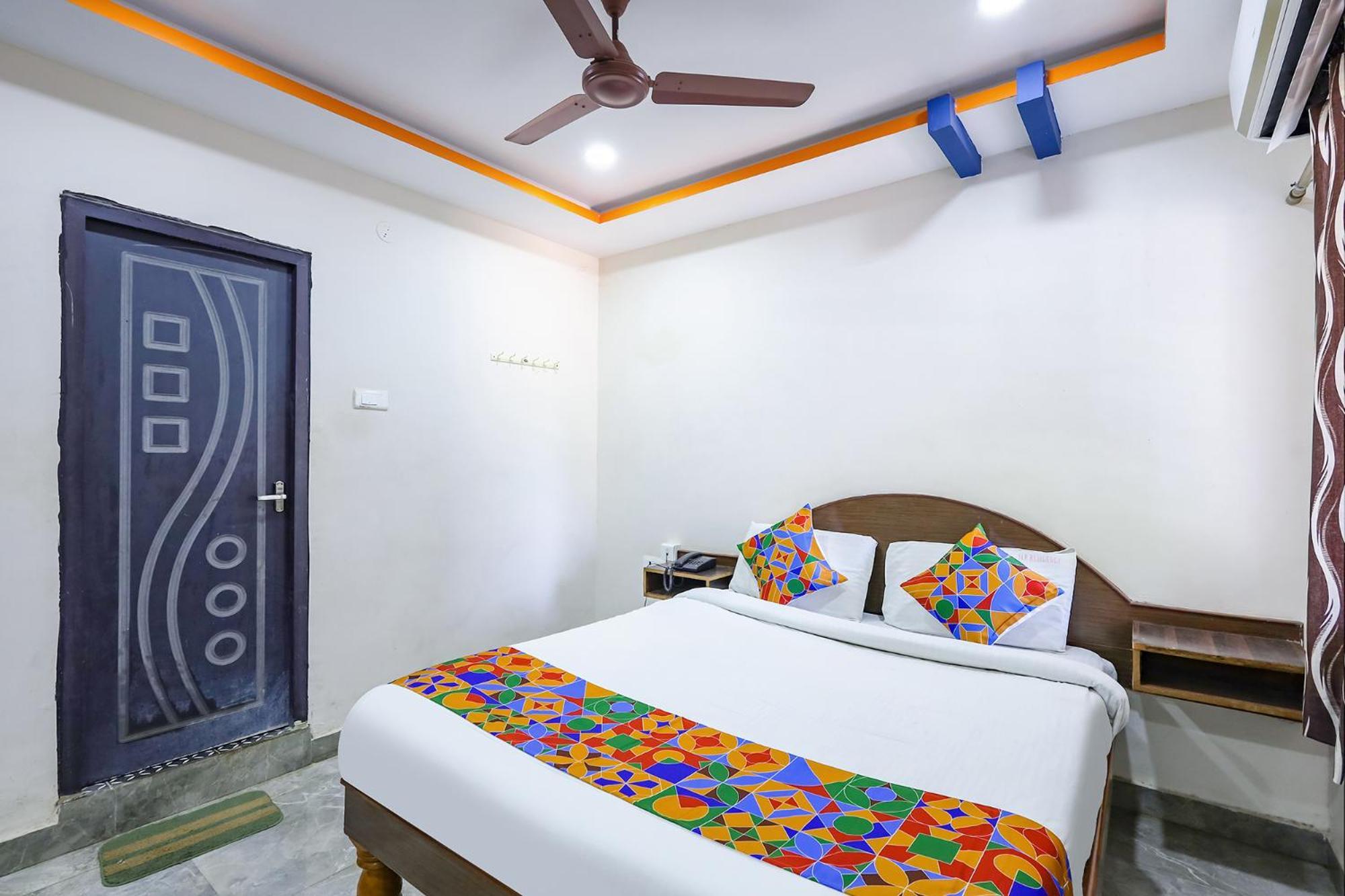 Fabexpress Sri Lakshmi Residency - Nr Railway Station Hotel