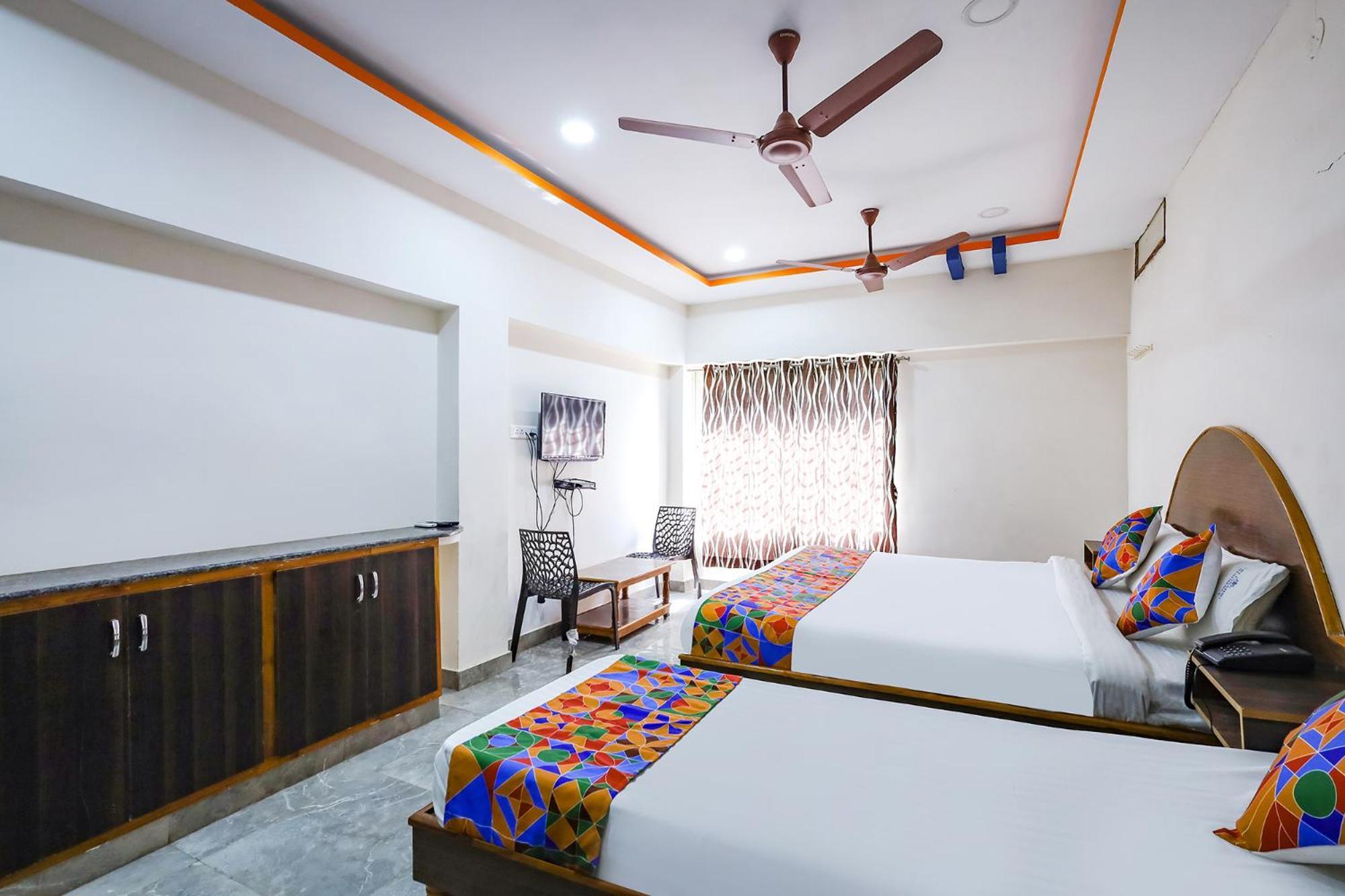 Fabexpress Sri Lakshmi Residency - Nr Railway Station