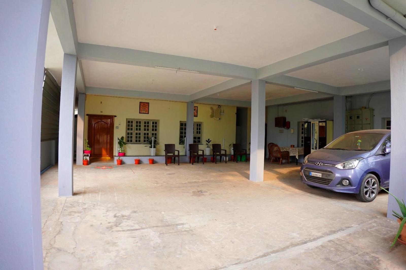 Homestay Abs Stay, 2bed Ac Flats,tirupati *