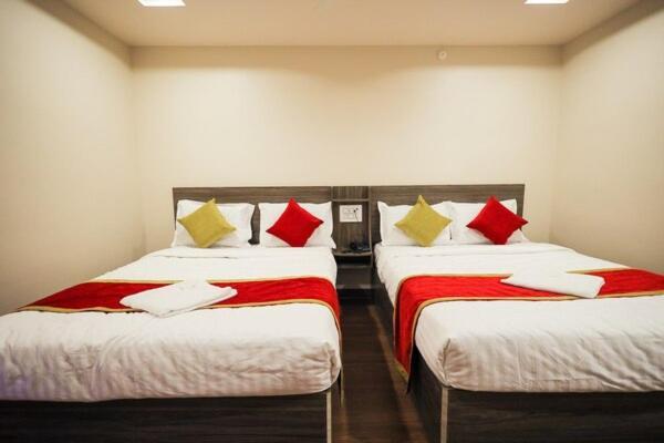 Hotel Dlr Grand
