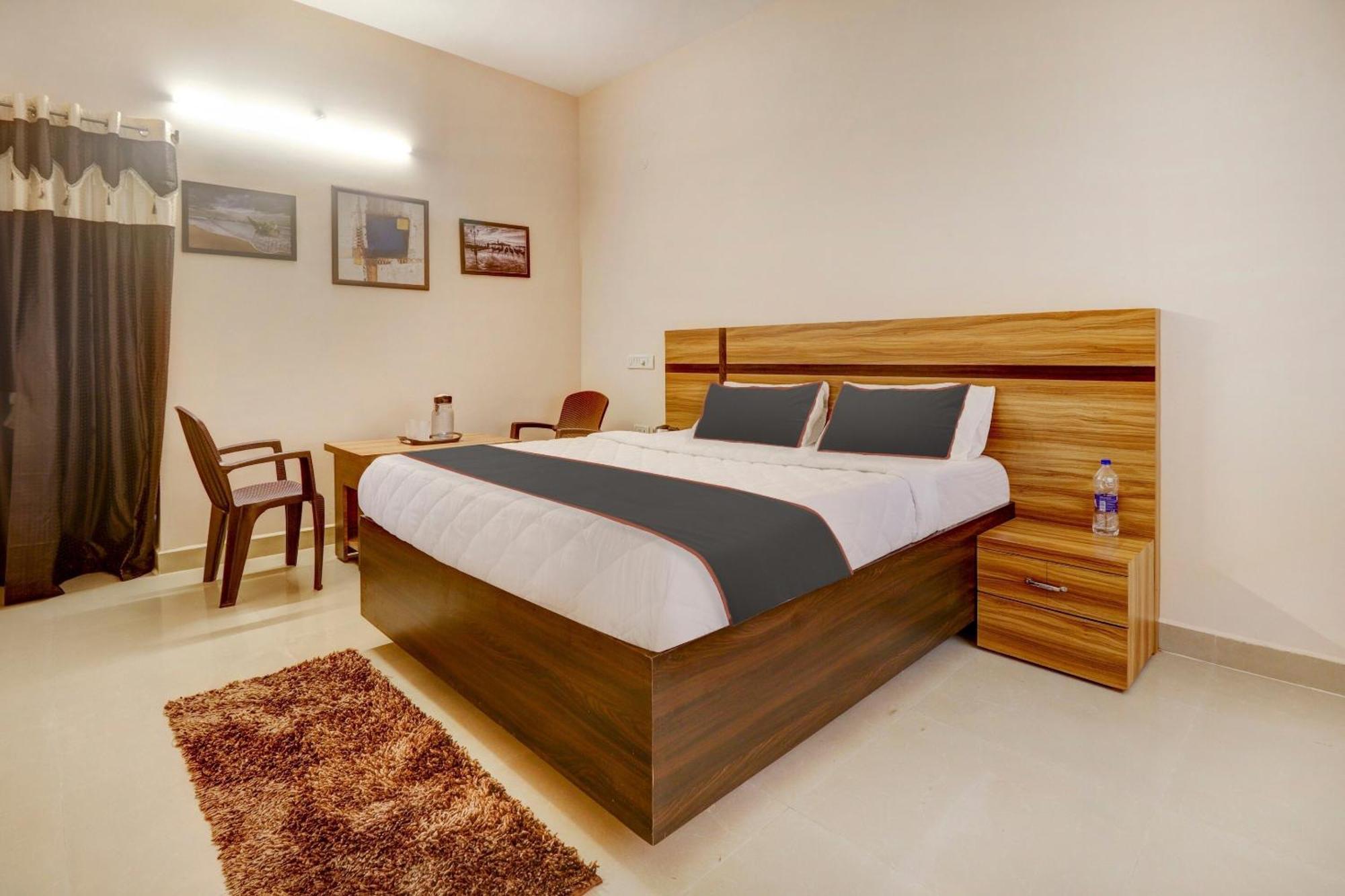 V M Hotel Tirupati