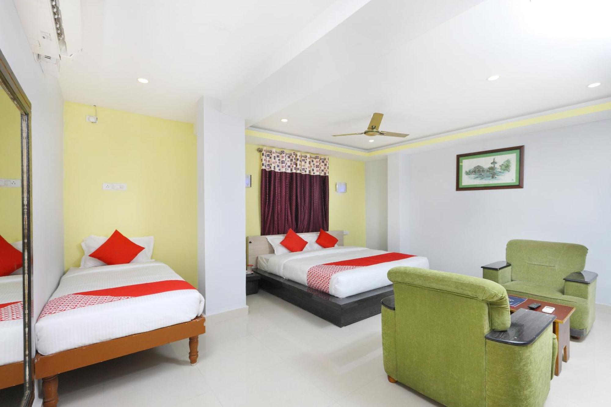 Capital O Sai Golden Hotel 3*