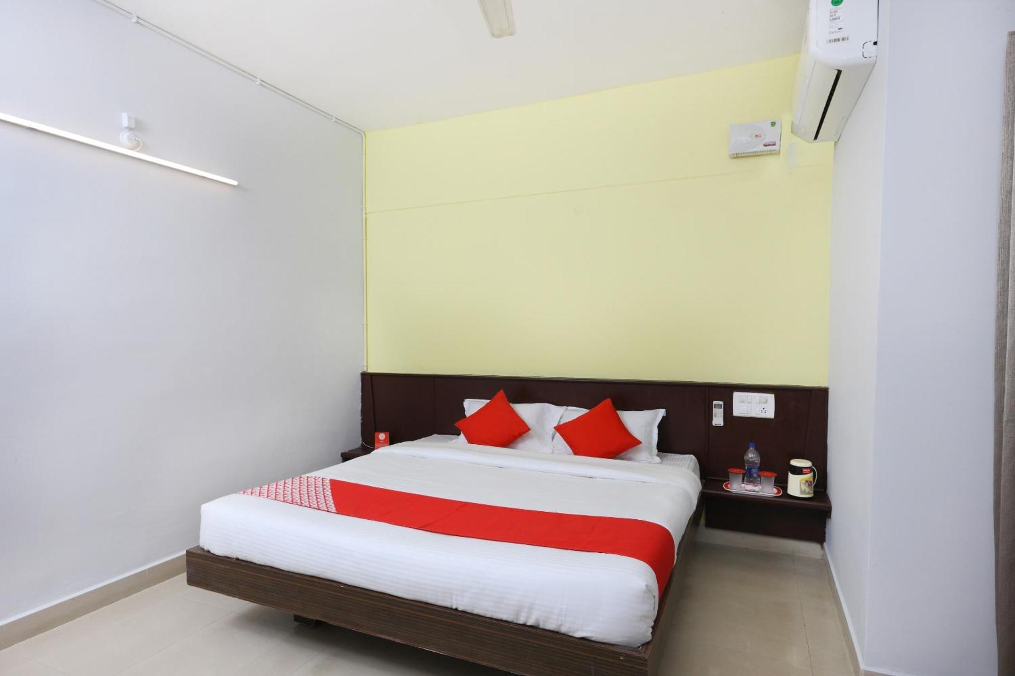 Capital O Sai Golden Hotel Tirupati