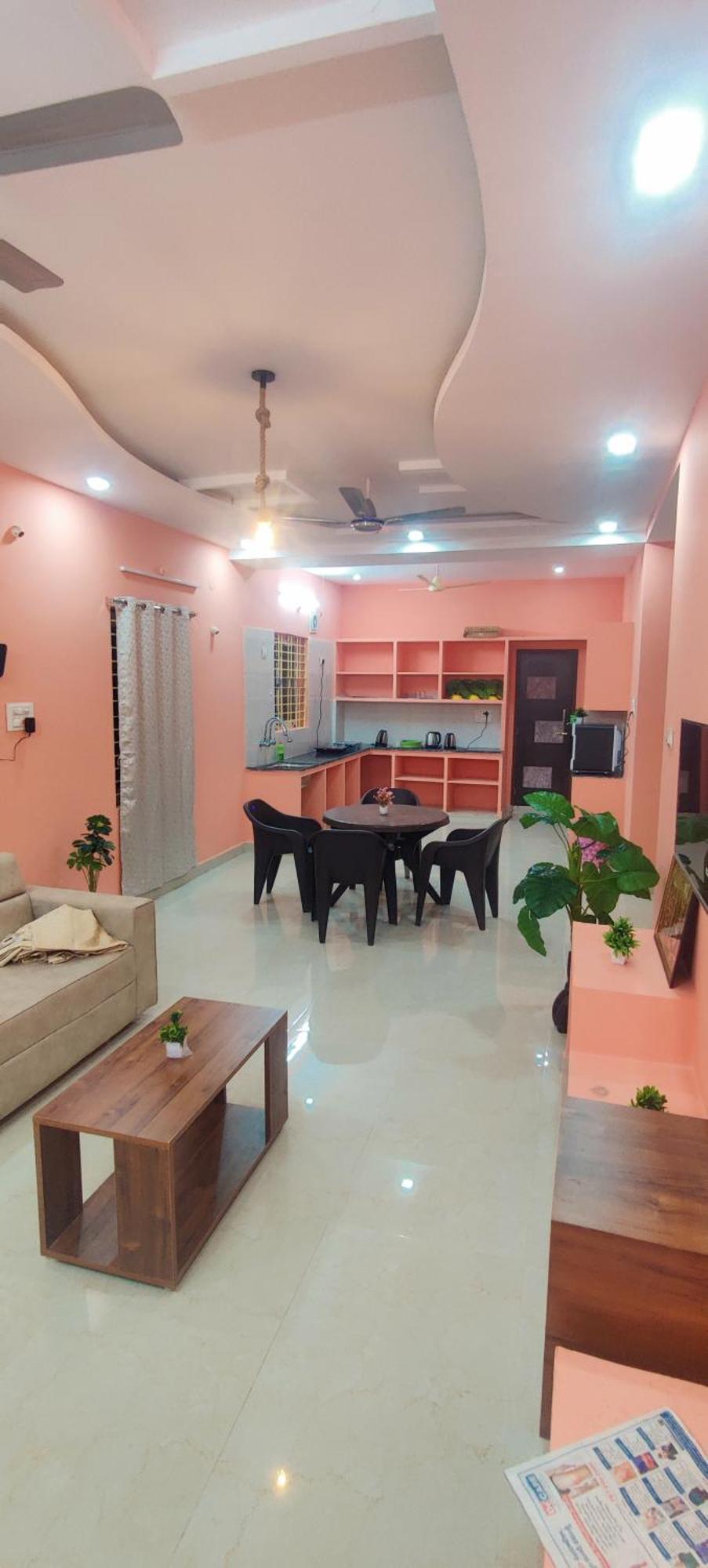 Ruhithahomestay- Ac Rooms-free Wifi- Android Tv - Near To Alipiri- Door Service * Tirupati