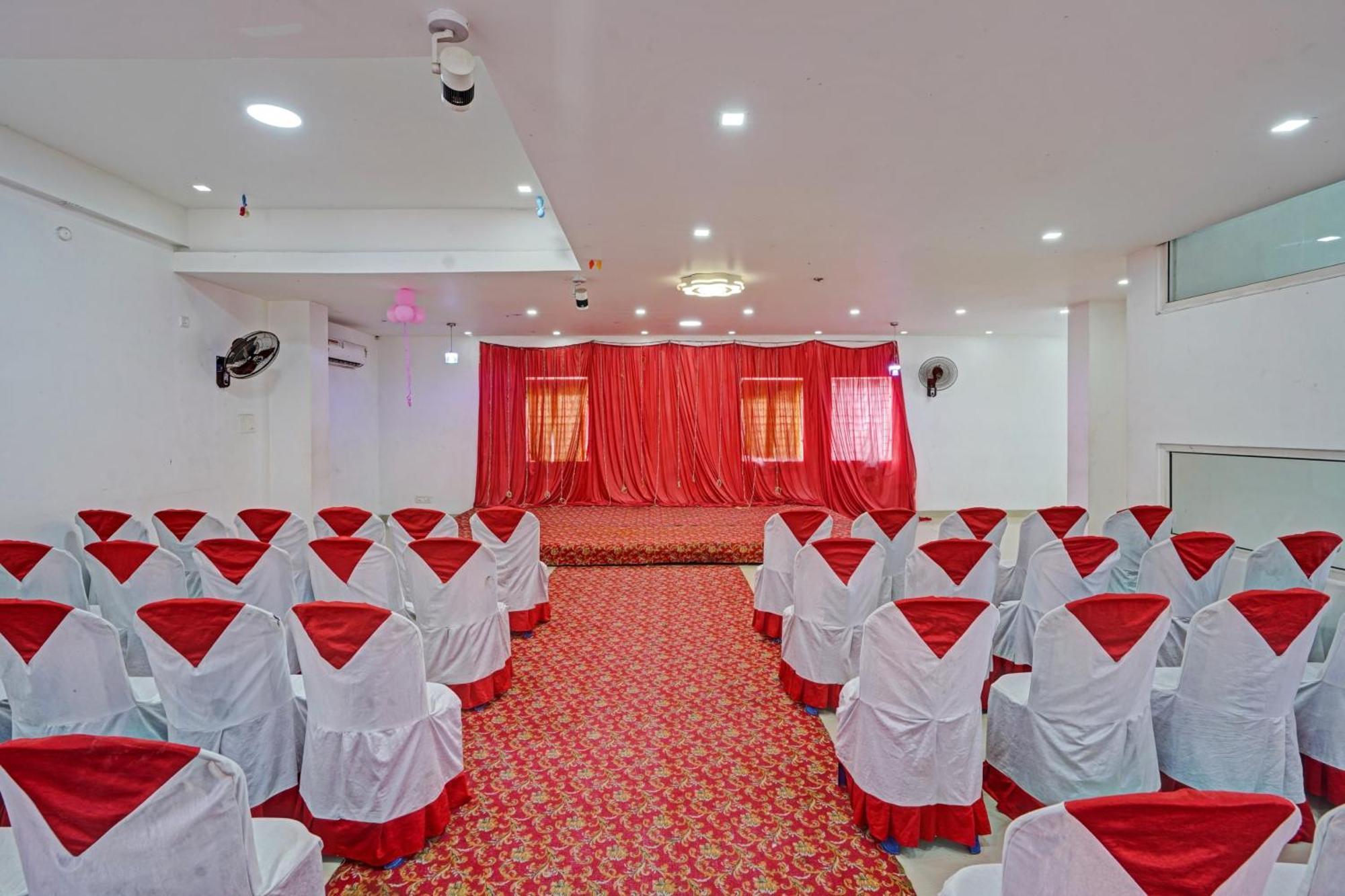O Skp Grand Tirupati