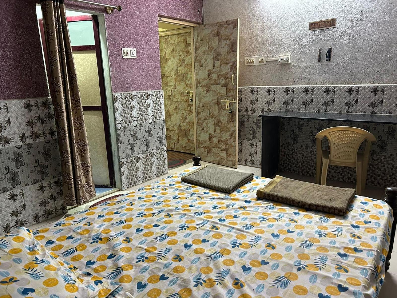 Vasavi Nivas Hotel