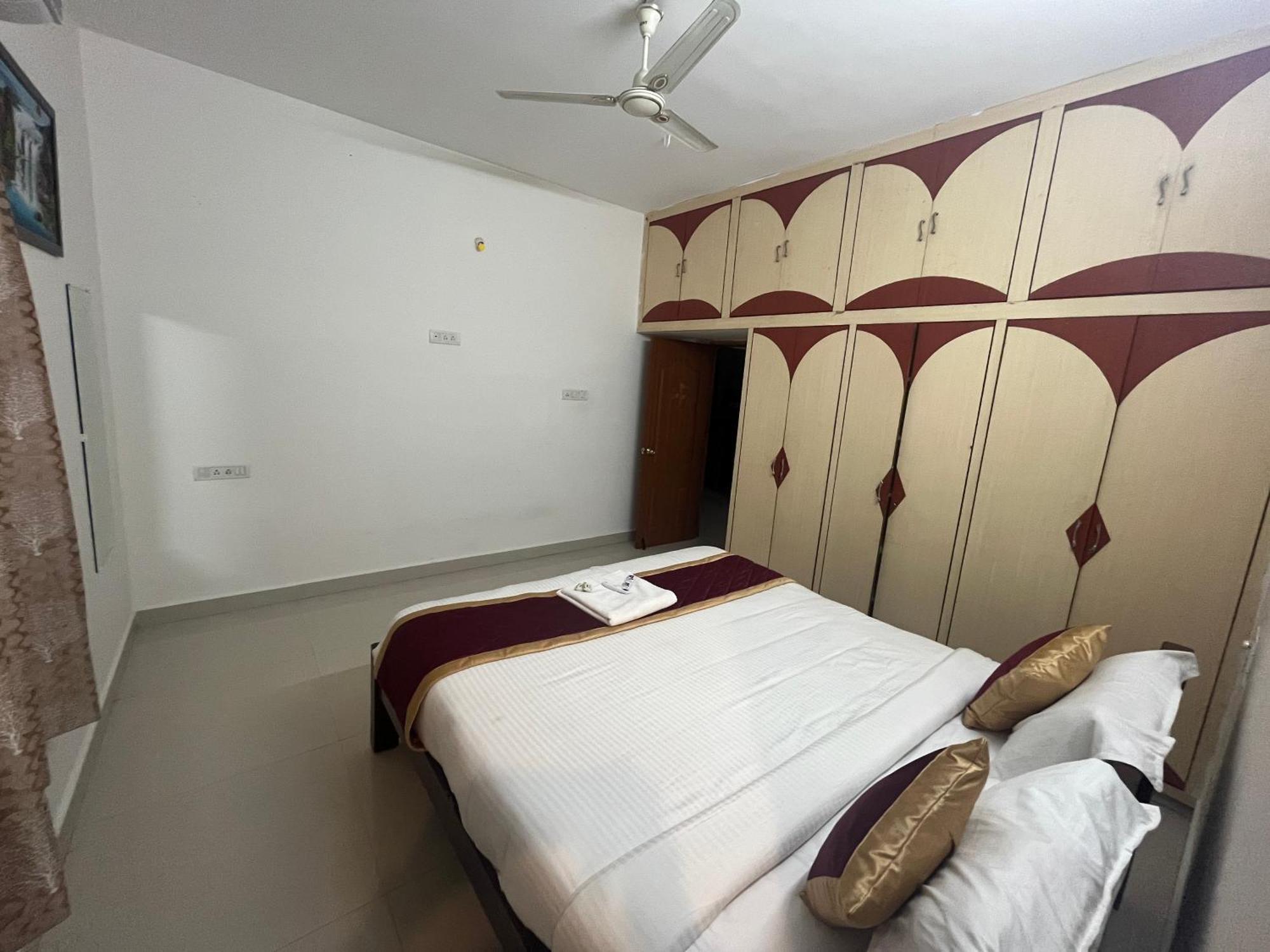 Nanda Mohan Homestay- Luxuries Ac Close To Alipiri Foothills-kapila Teertham And Iskcon Temple