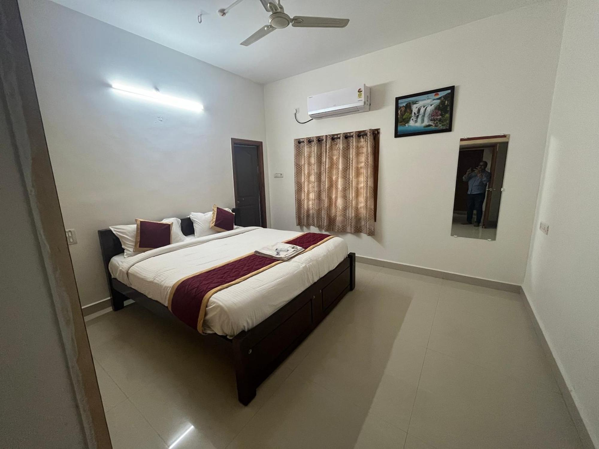 Nanda Mohan Homestay- Luxuries Ac Close To Alipiri Foothills-kapila Teertham And Iskcon Temple Tirupati
