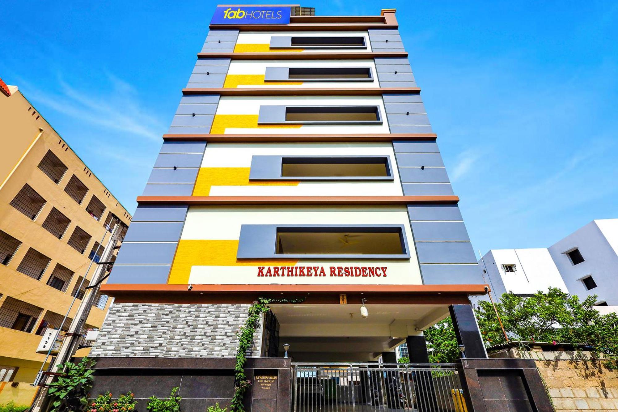 Fabhotel Karthikeya Residency - Bus Stand - 900m 3*