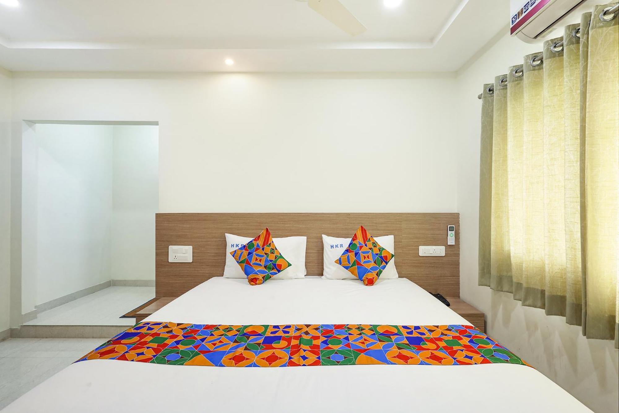 Fabhotel Karthikeya Residency - Bus Stand - 900m Hotel 3*