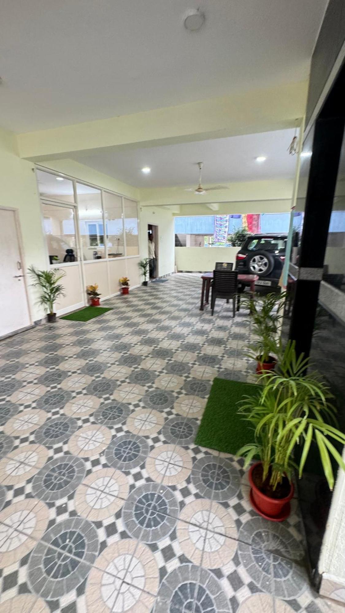 Yashwithaa Apartment