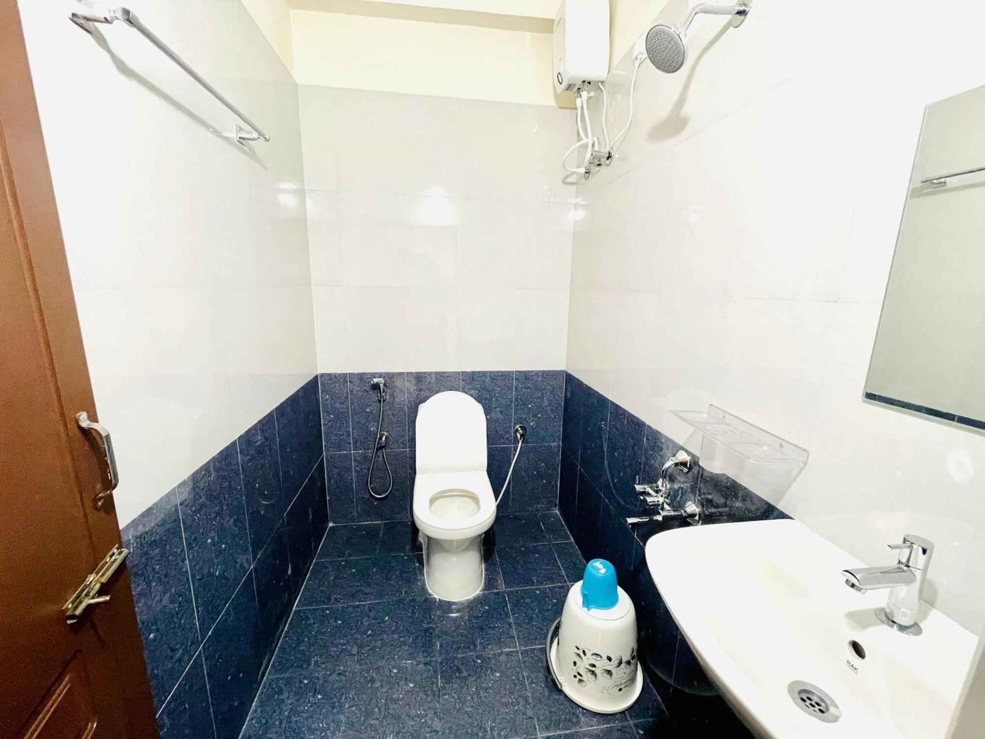 Hotel Pearl Stays, Tirupathi