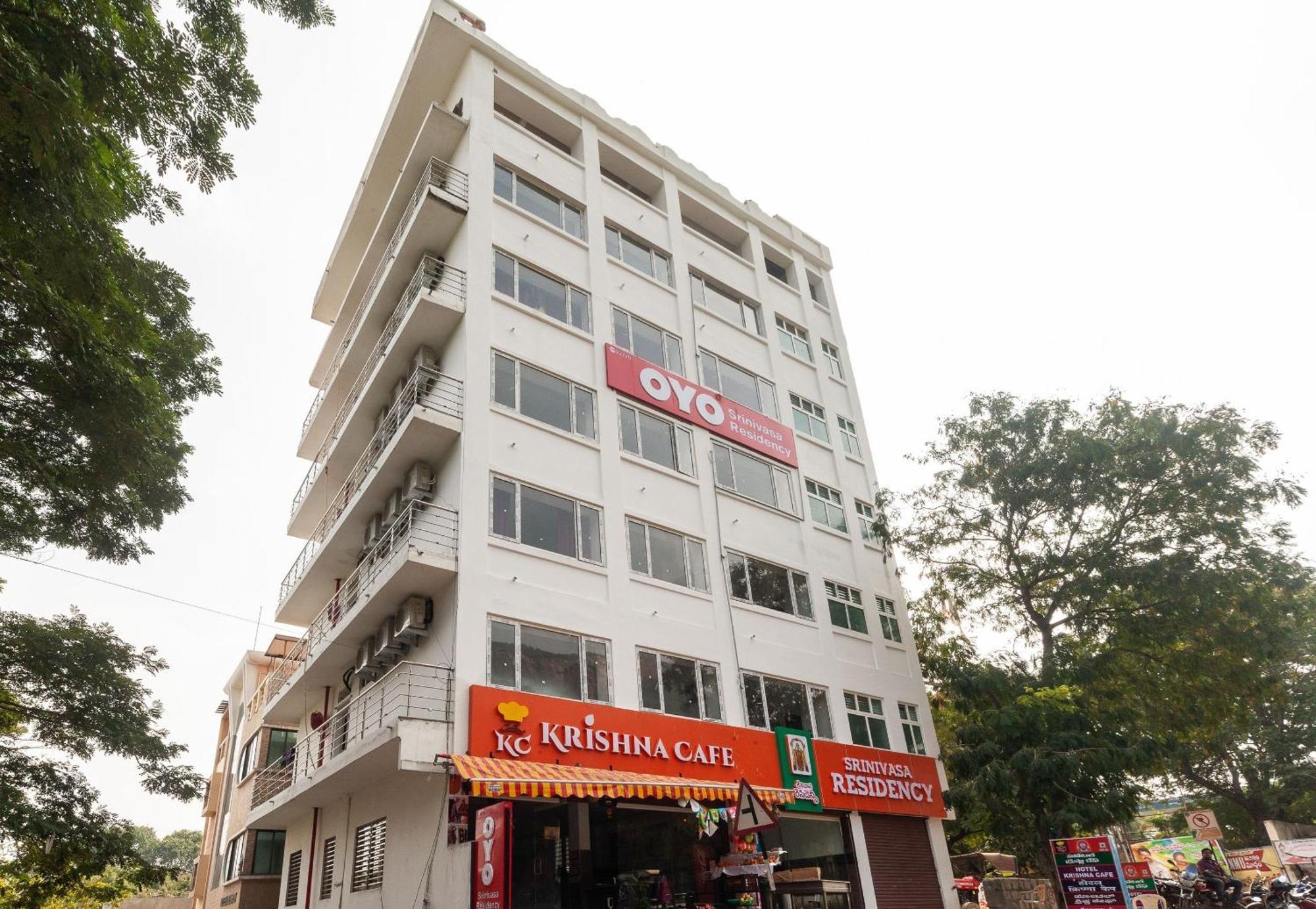 Hotel Capital O Srinivasa Residency