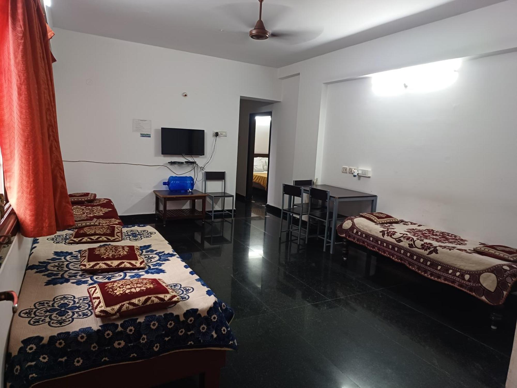 Apartment Haritha Apartments, Helpful Staff, Near Bus & Railway Station, Geyser, Tv, Priced Family-only In Tirupati, Big Families, Groups Welcome