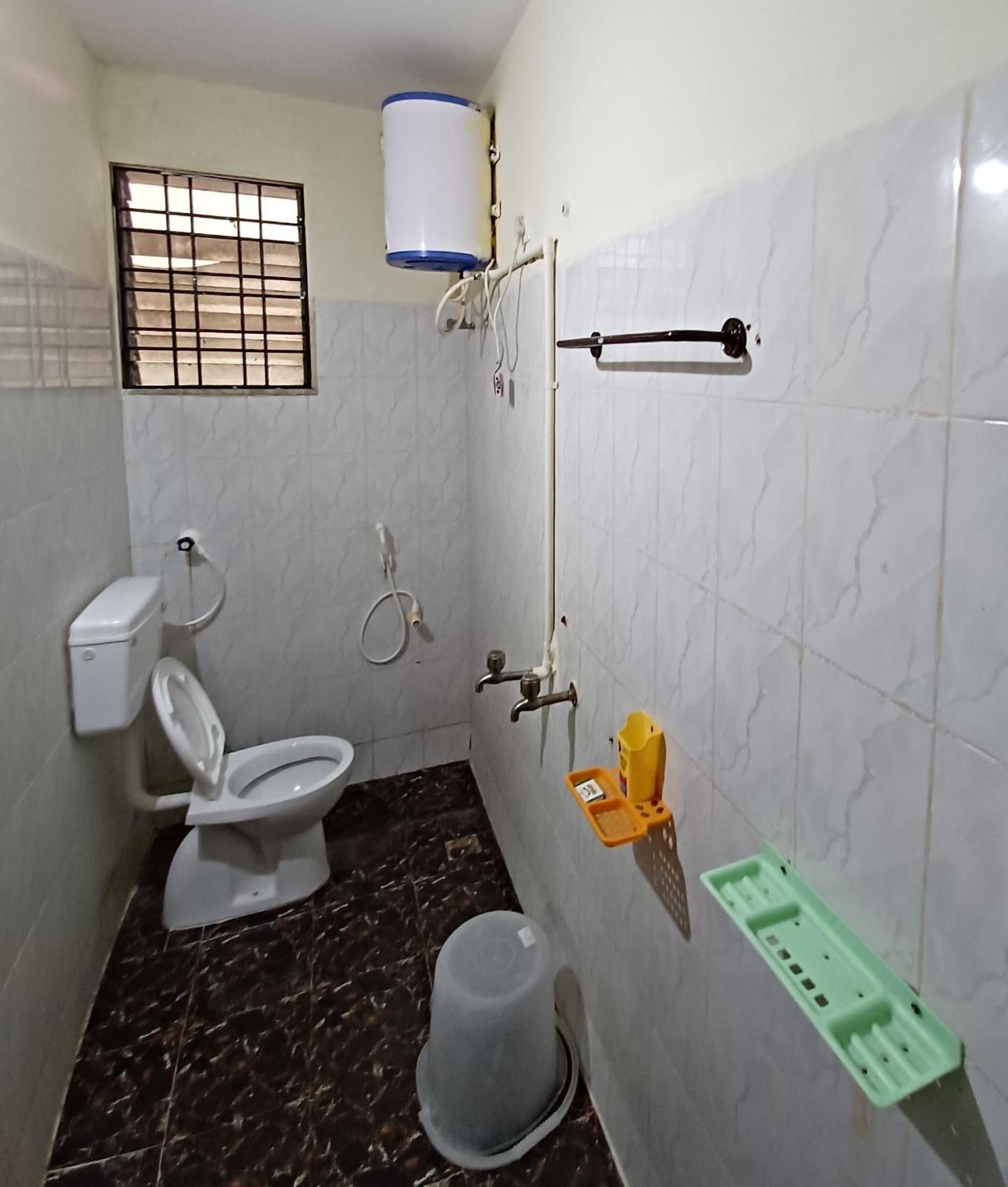 Haritha Apartments, Helpful Staff, Near Bus & Railway Station, Geyser, Tv, Priced Family-only In Tirupati, Big Families, Groups Welcome