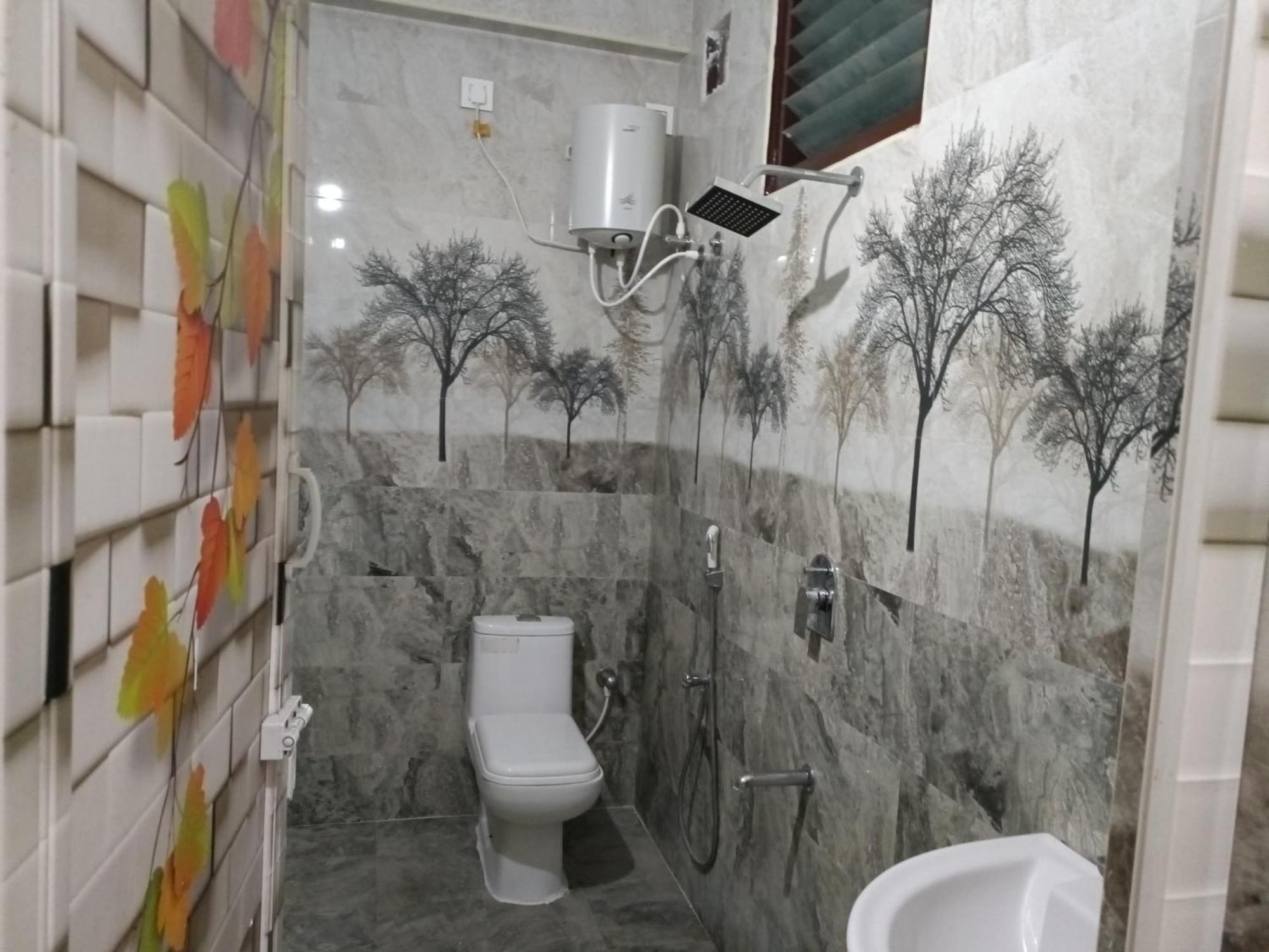 Four Seasons Homestay