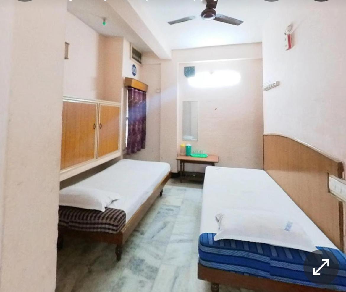 Ganesh Hotel