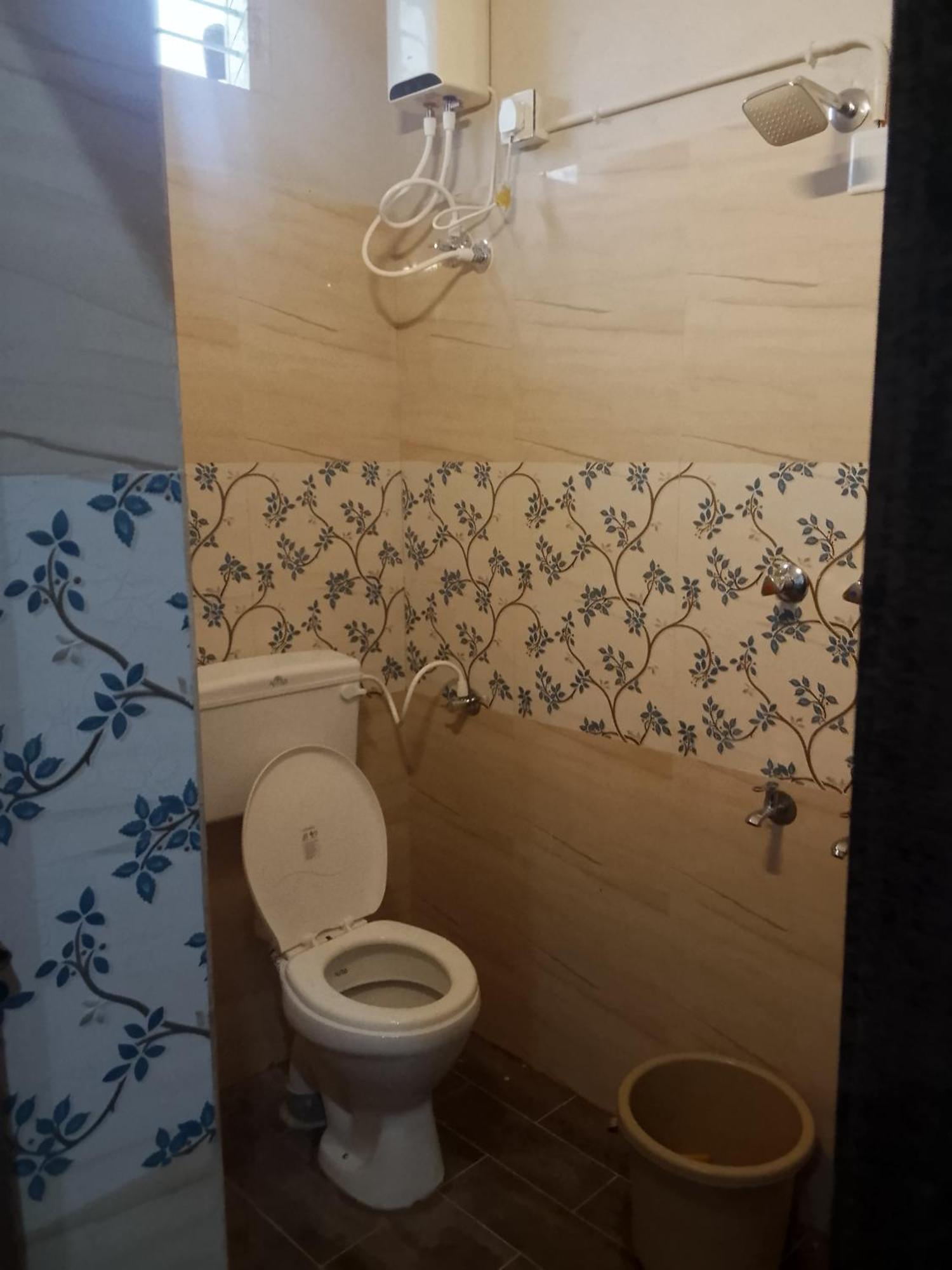 Sunroyal Guest house Tirupati