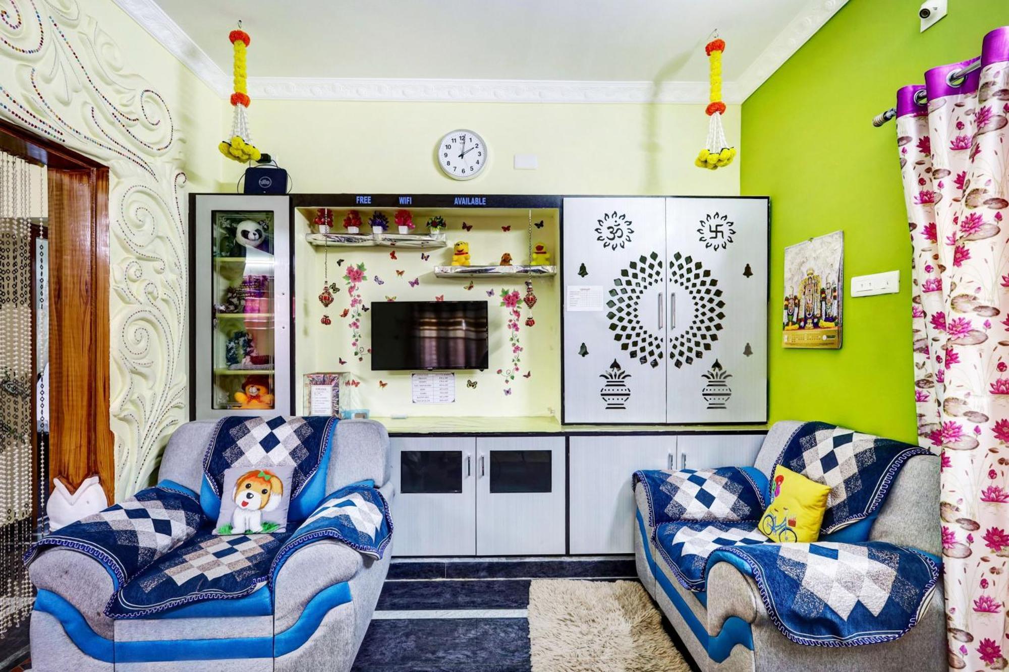 Sri Sakthi Home Stay - Beyond The Expectations- 10 To 15 Minutes Drive From Railway Station And Bus Station Hotel 4*