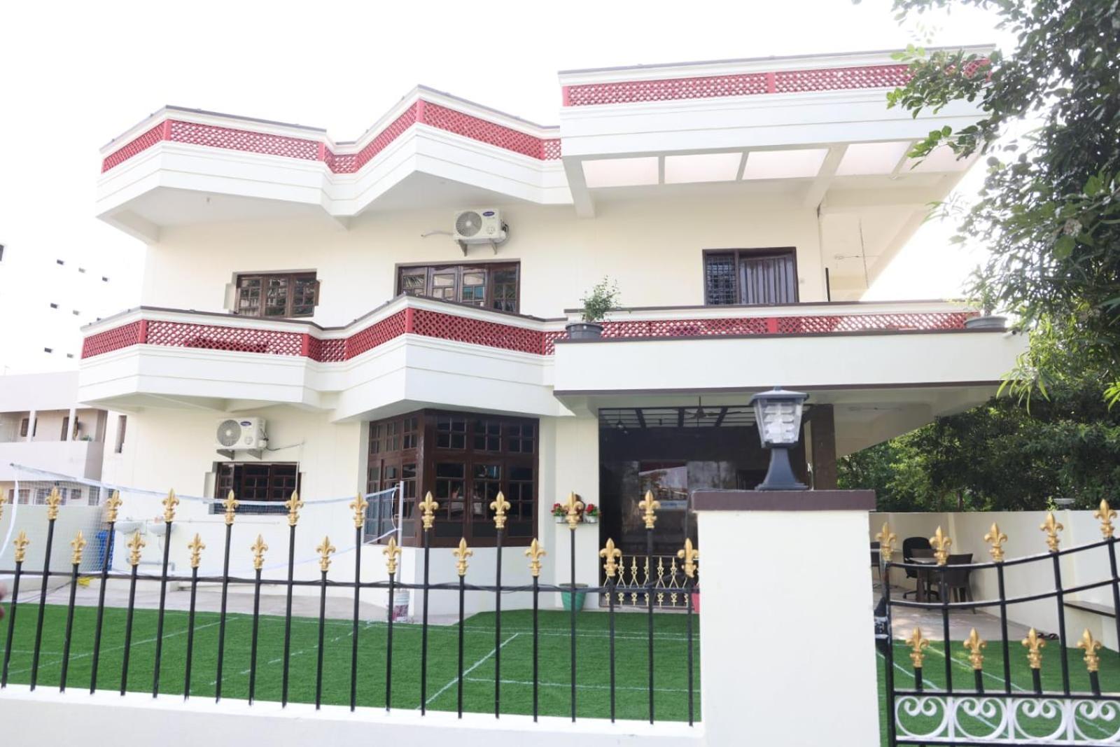 Penthouse King Size * Tirupati
