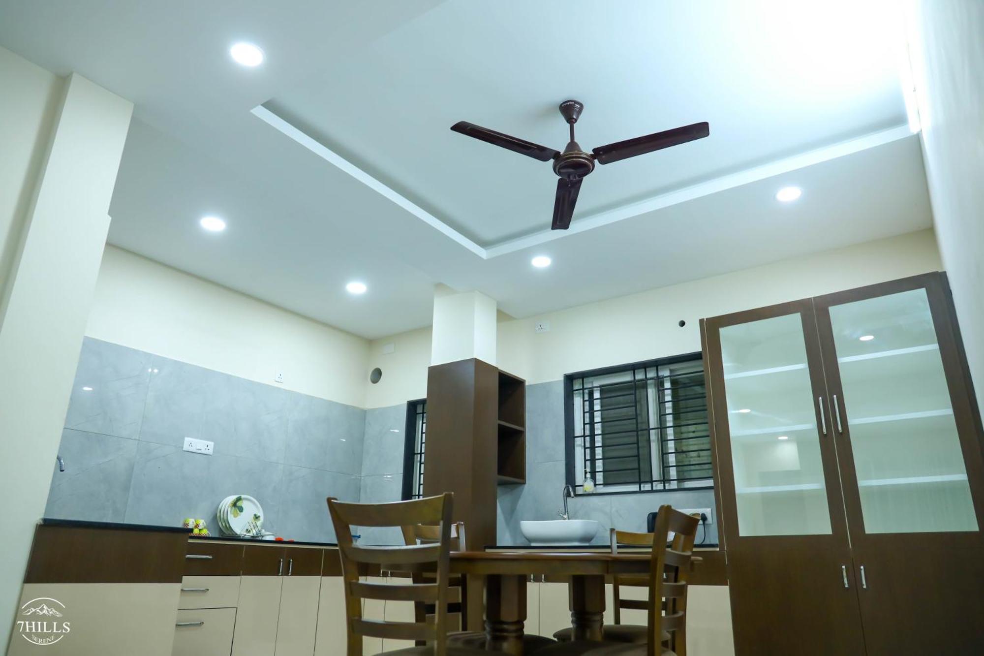 7 Hills Serene Aparthotel *