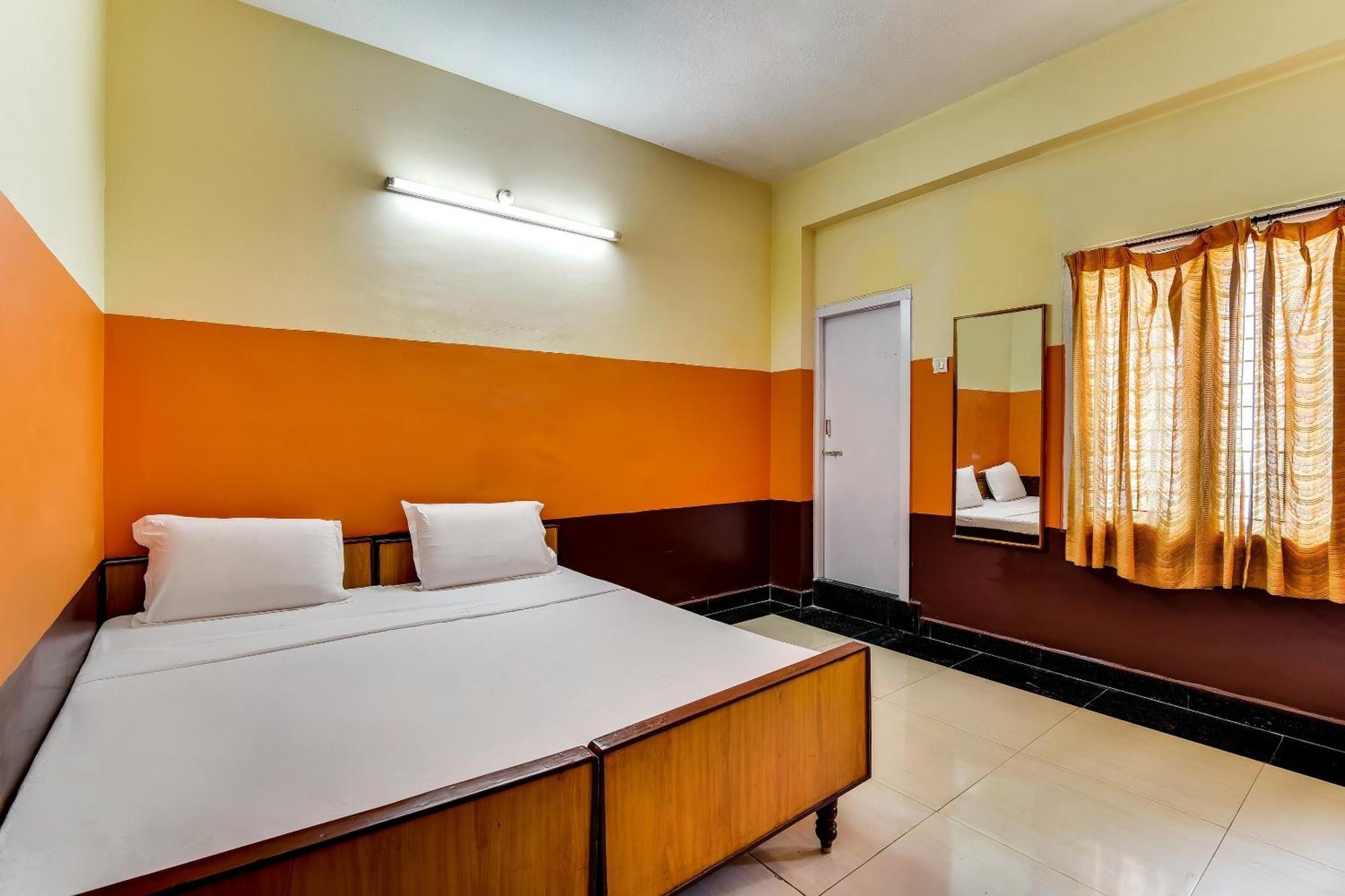 O Srinivasa Residency Hotel