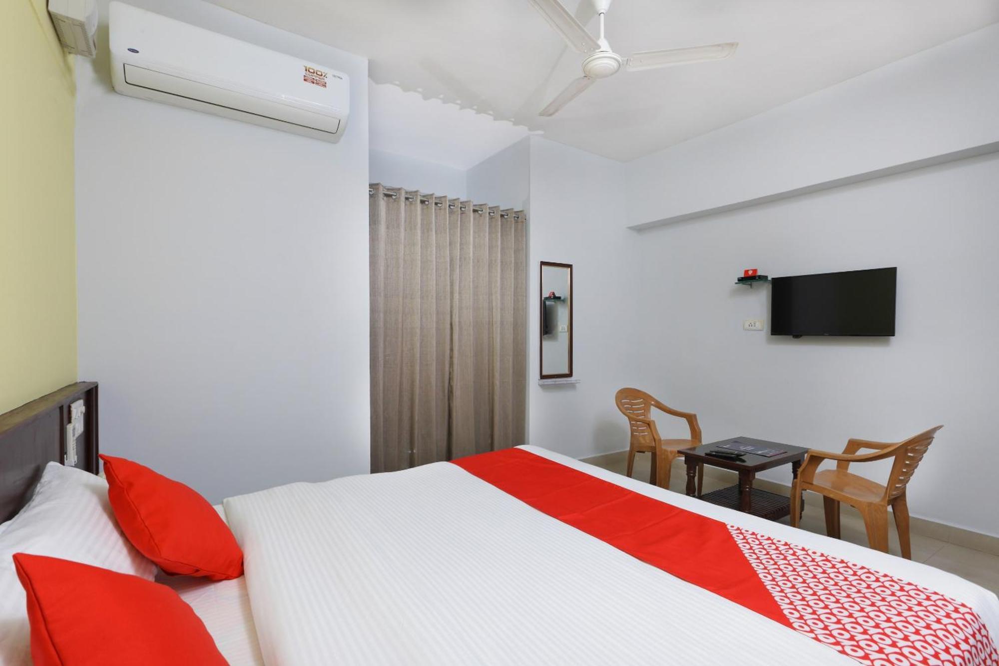 Capital O Sai Golden Hotel 3*
